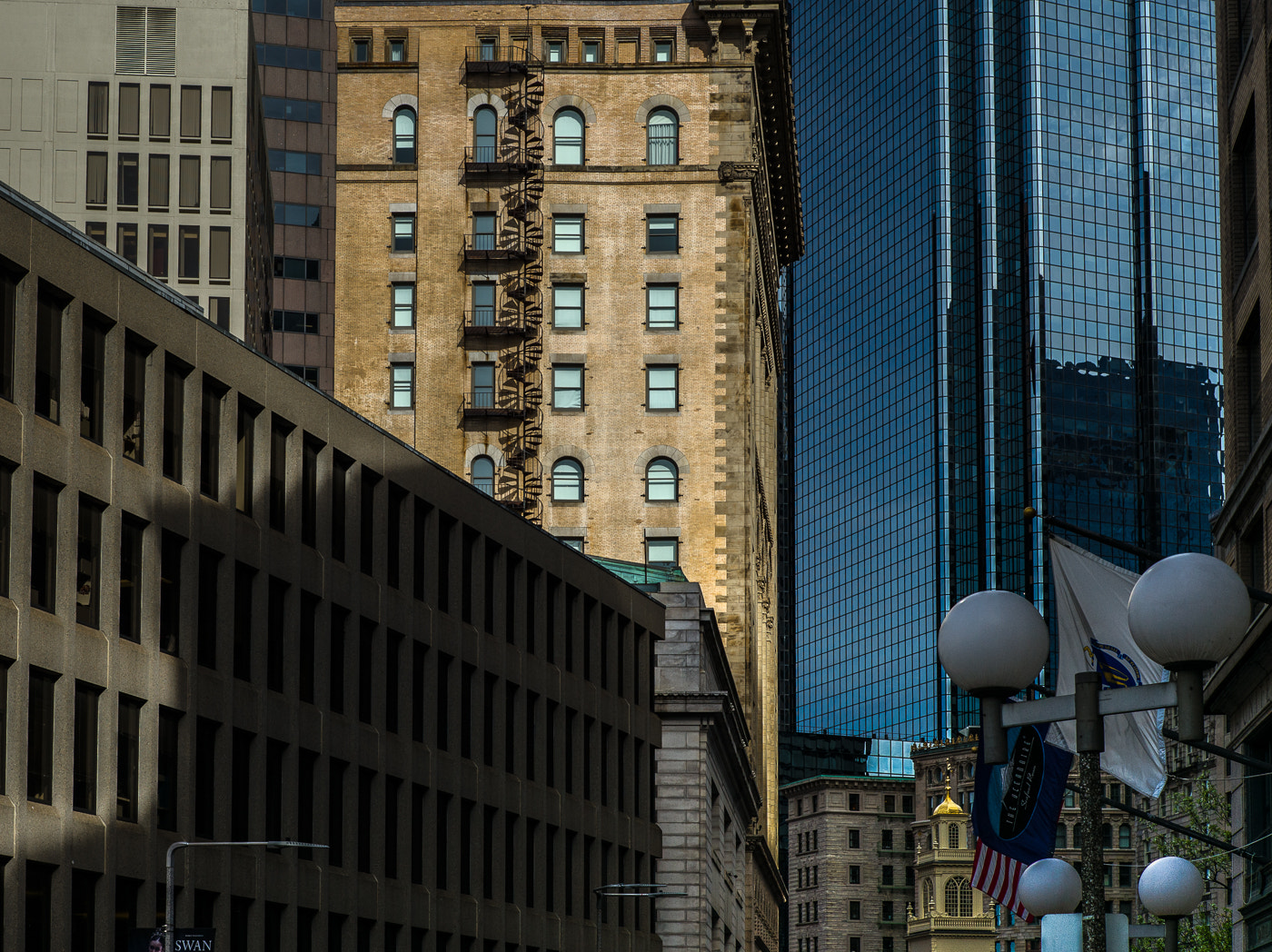Summilux-M 1:1.4/50 sample photo. Intersections at government center photography