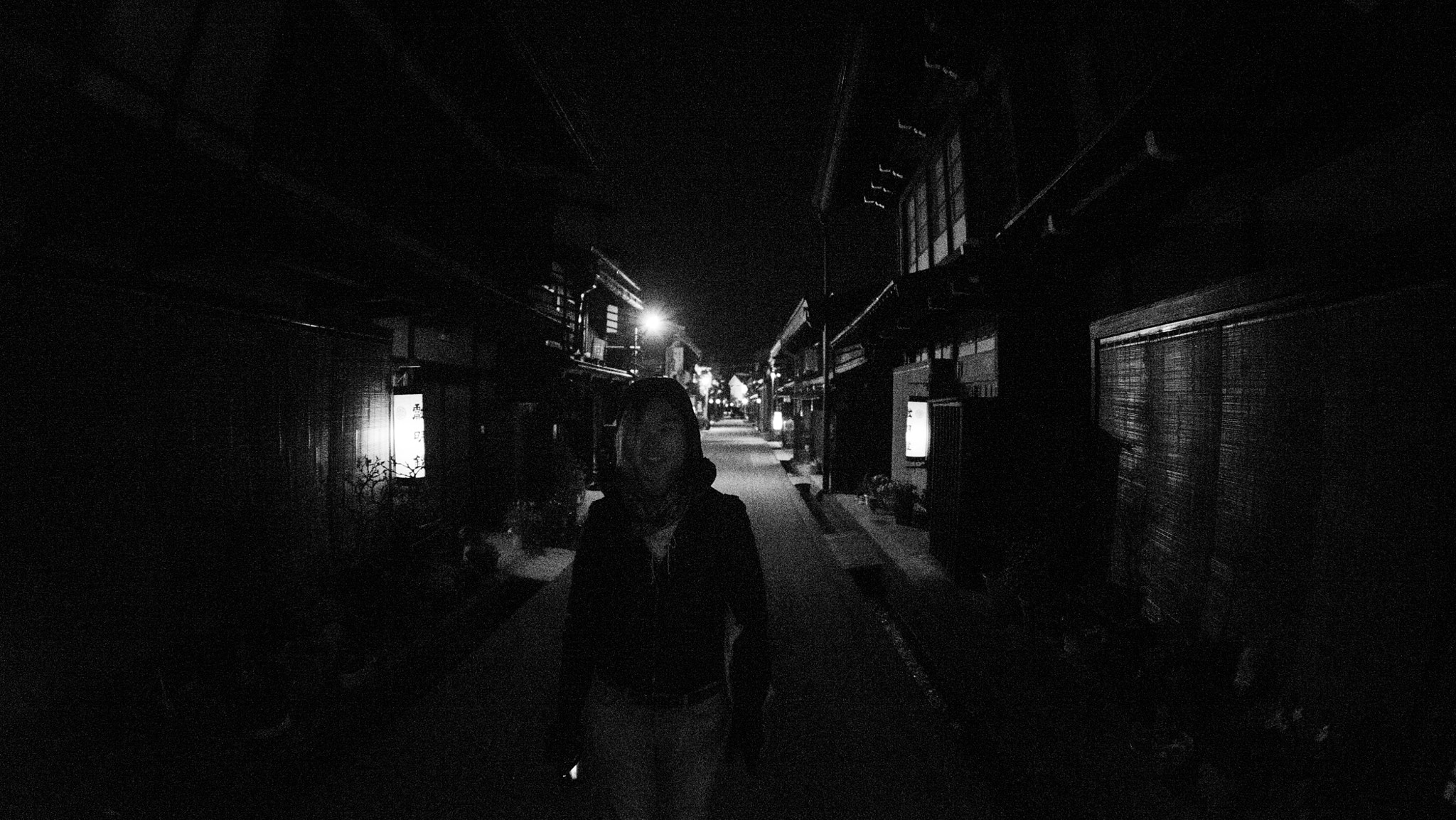 FE 16mm F3.5 Fisheye sample photo. Grainy girl photography