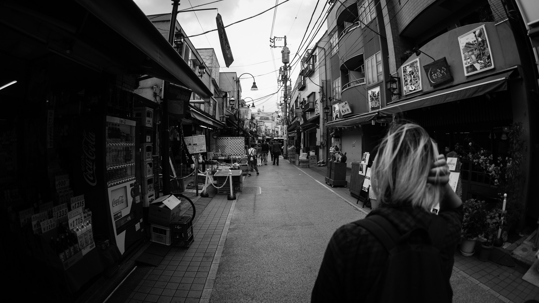 Sony a7 II + FE 16mm F3.5 Fisheye sample photo. Yanaka street photography