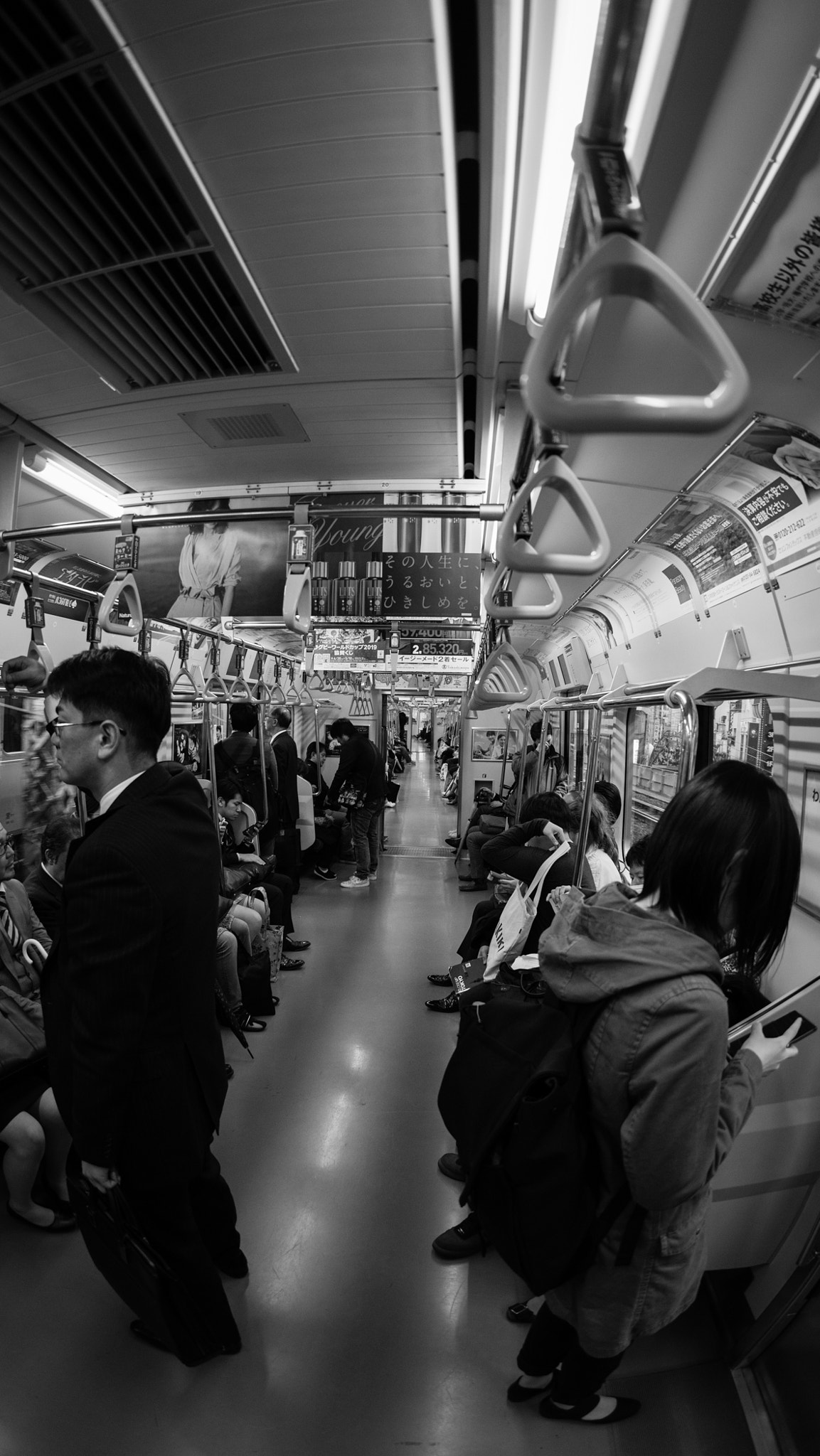 FE 16mm F3.5 Fisheye sample photo. Into the distance photography