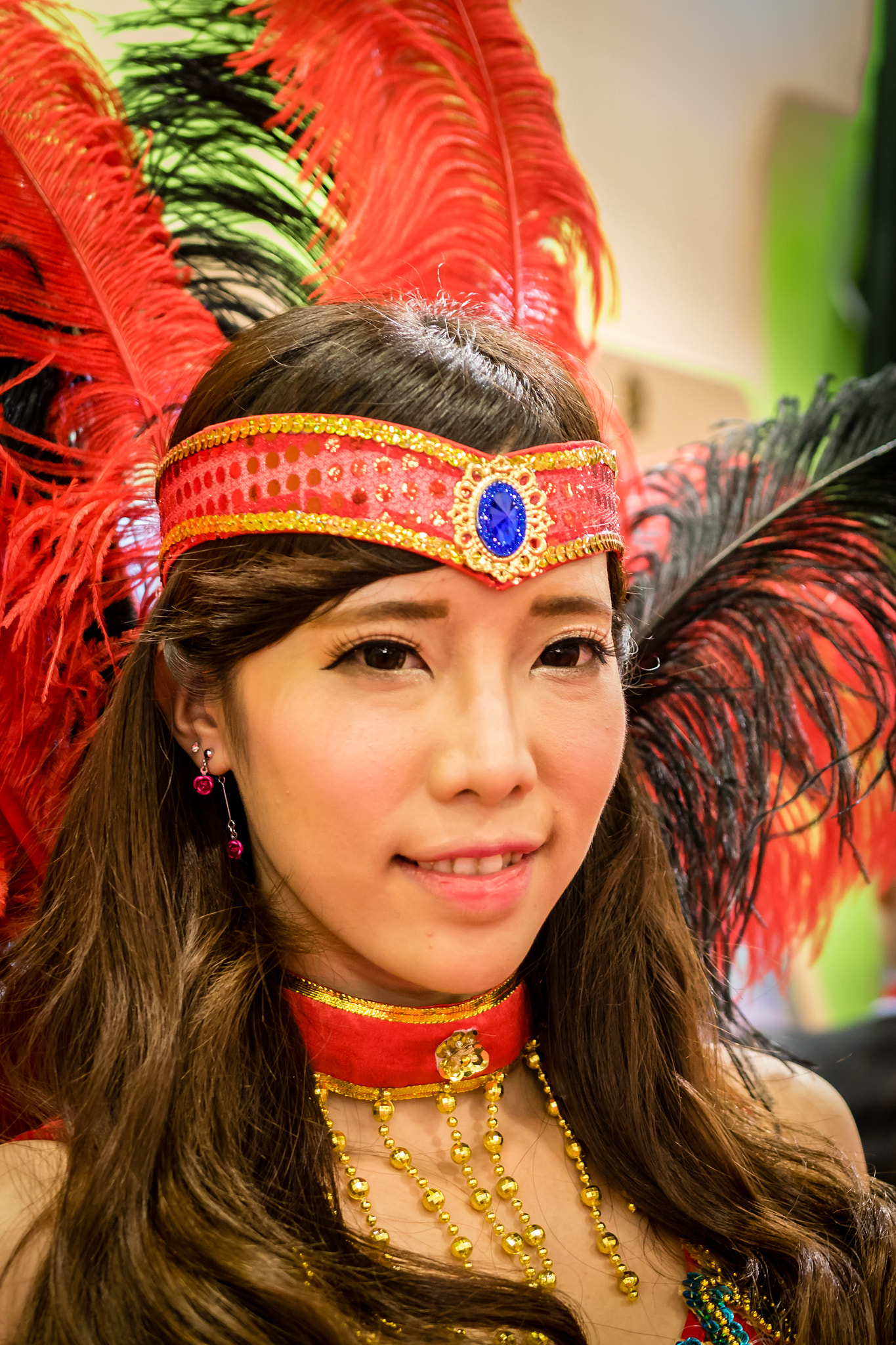 Sigma 18-35mm f/1.8 DC HSM sample photo. Show girl photography