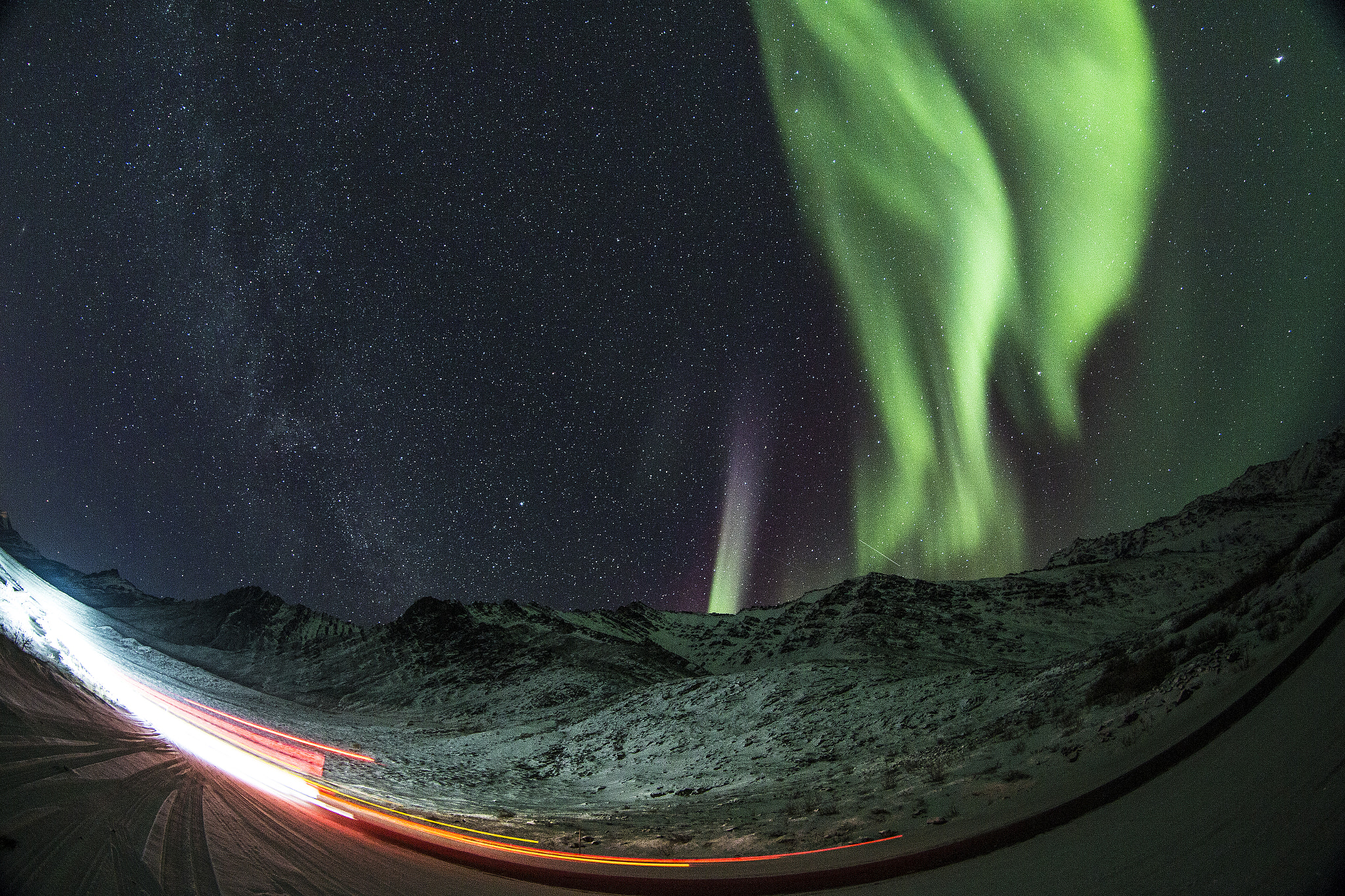 Canon EOS-1D X + Canon EF 8-15mm F4L Fisheye USM sample photo. -40 ，arctic circle ，alaska atigun pass photography