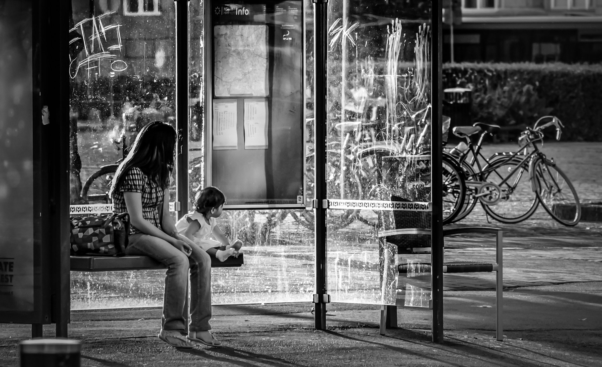 Sigma 70-200mm F2.8 EX DG OS HSM sample photo. Waiting for the bus photography