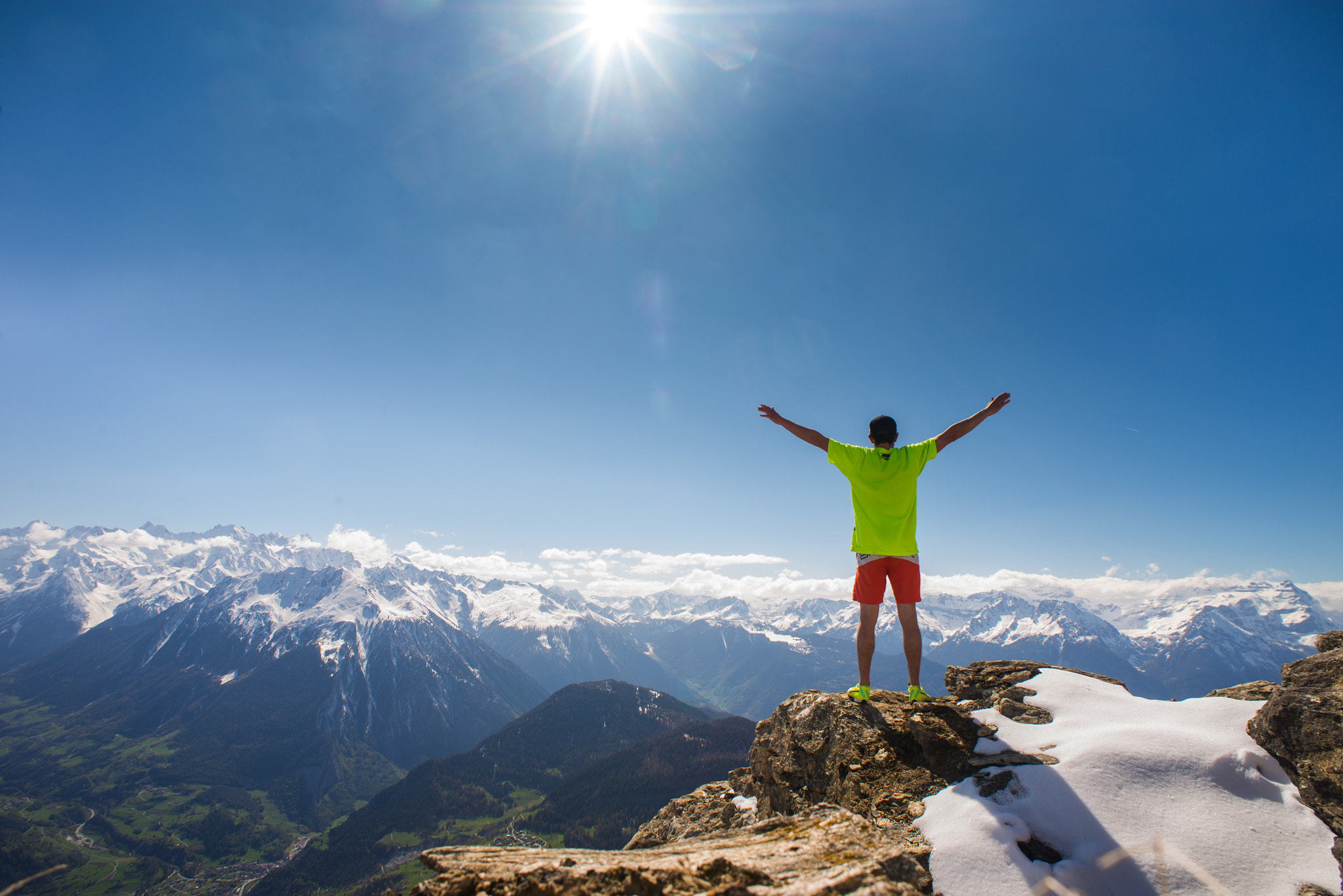 Nikon D610 + AF Nikkor 20mm f/2.8 sample photo. On top of the world photography