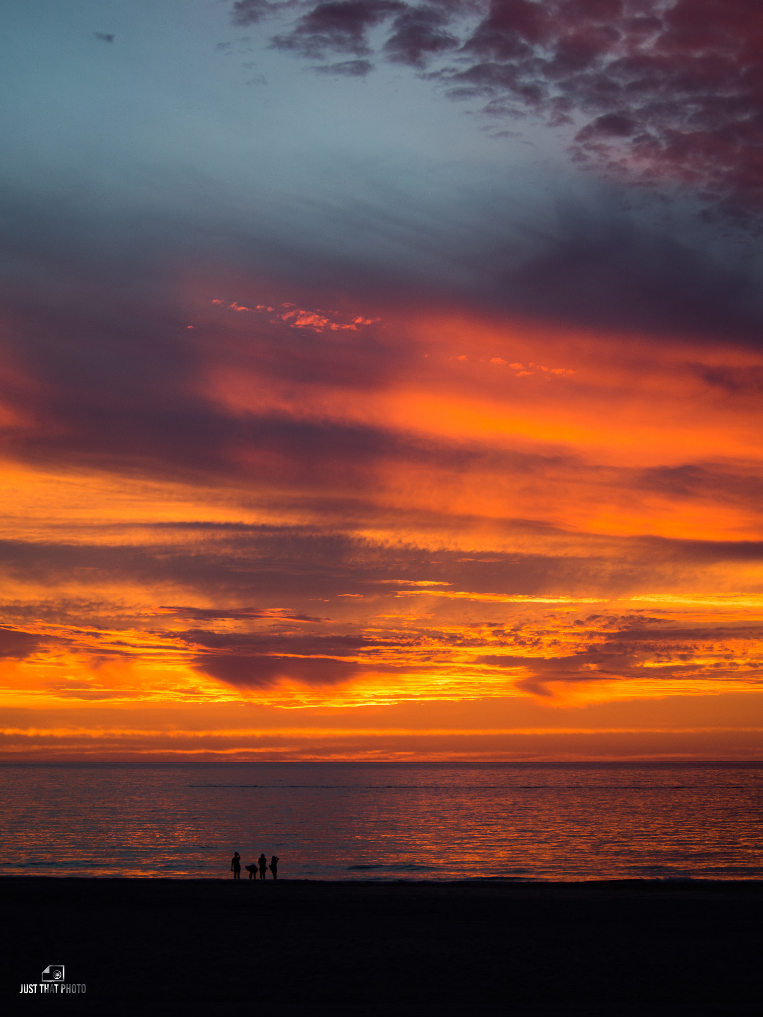 Olympus OM-D E-M5 sample photo. The sky is on fire photography