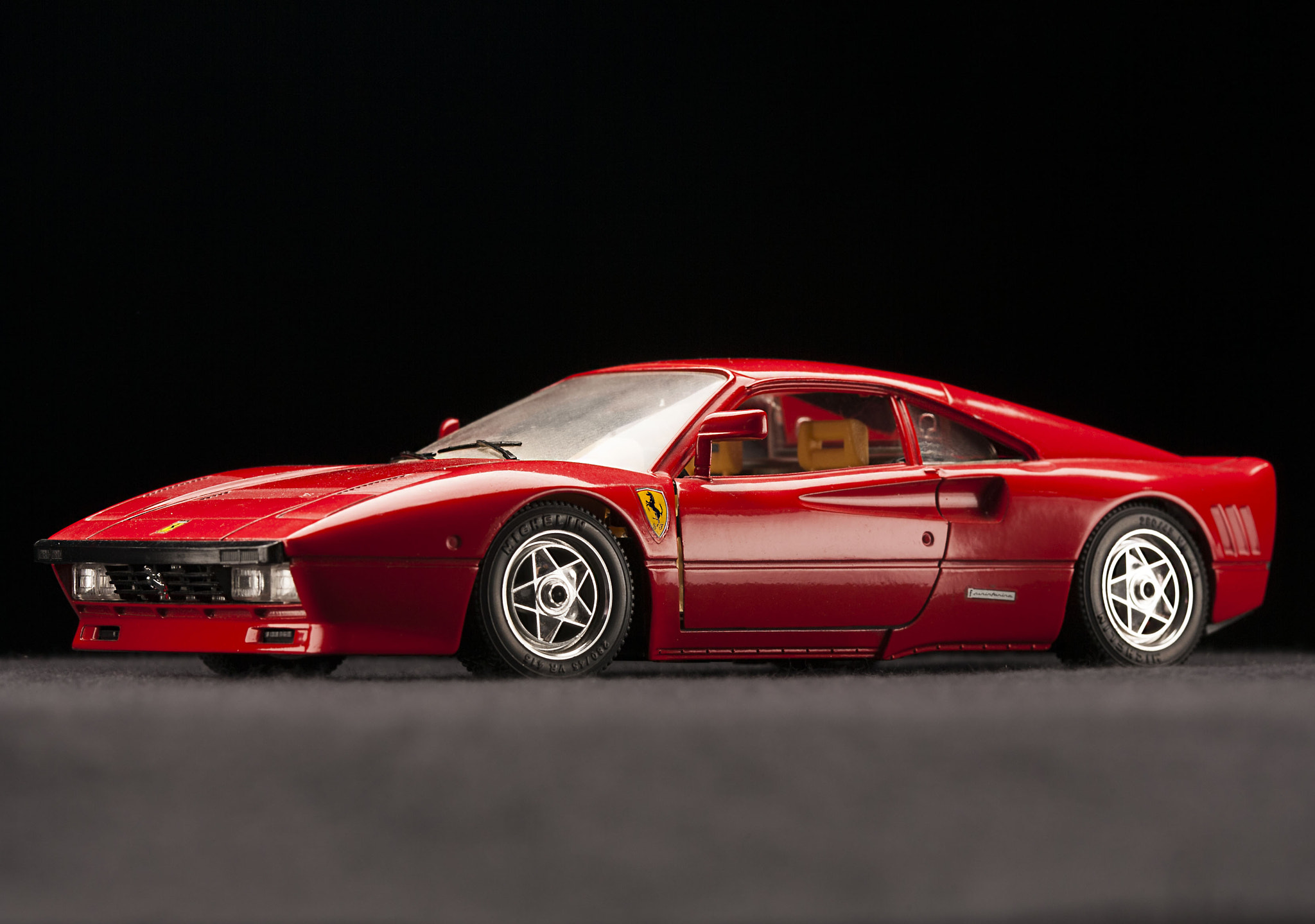 Canon EOS-1D Mark II N sample photo. Miniature car photography