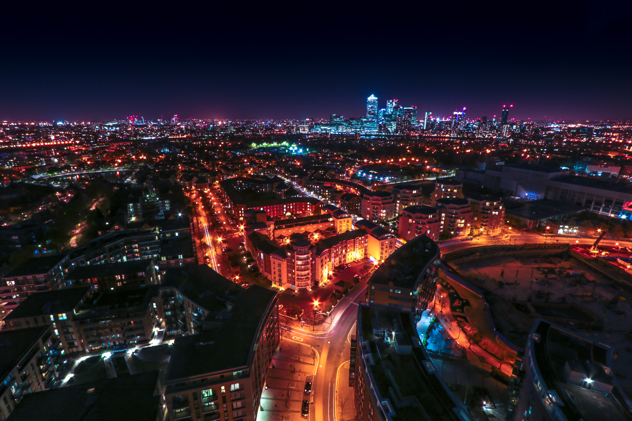 Canon EOS 750D (EOS Rebel T6i / EOS Kiss X8i) sample photo. Canary wharf & surrey quays photography