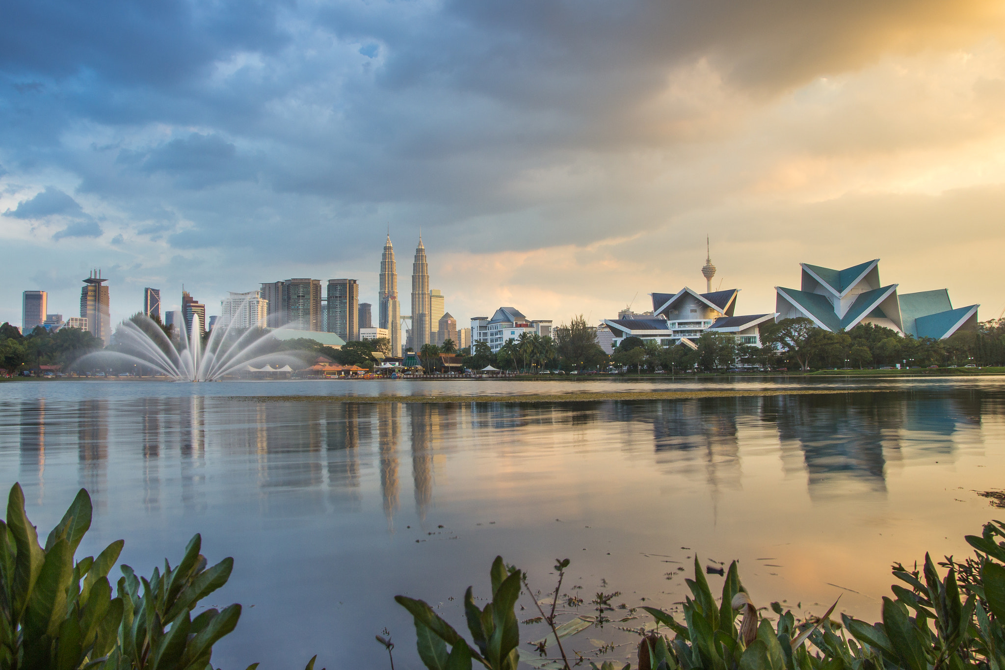 Sigma 17-70mm F2.8-4 DC Macro OS HSM sample photo. Kuala lumpur i photography