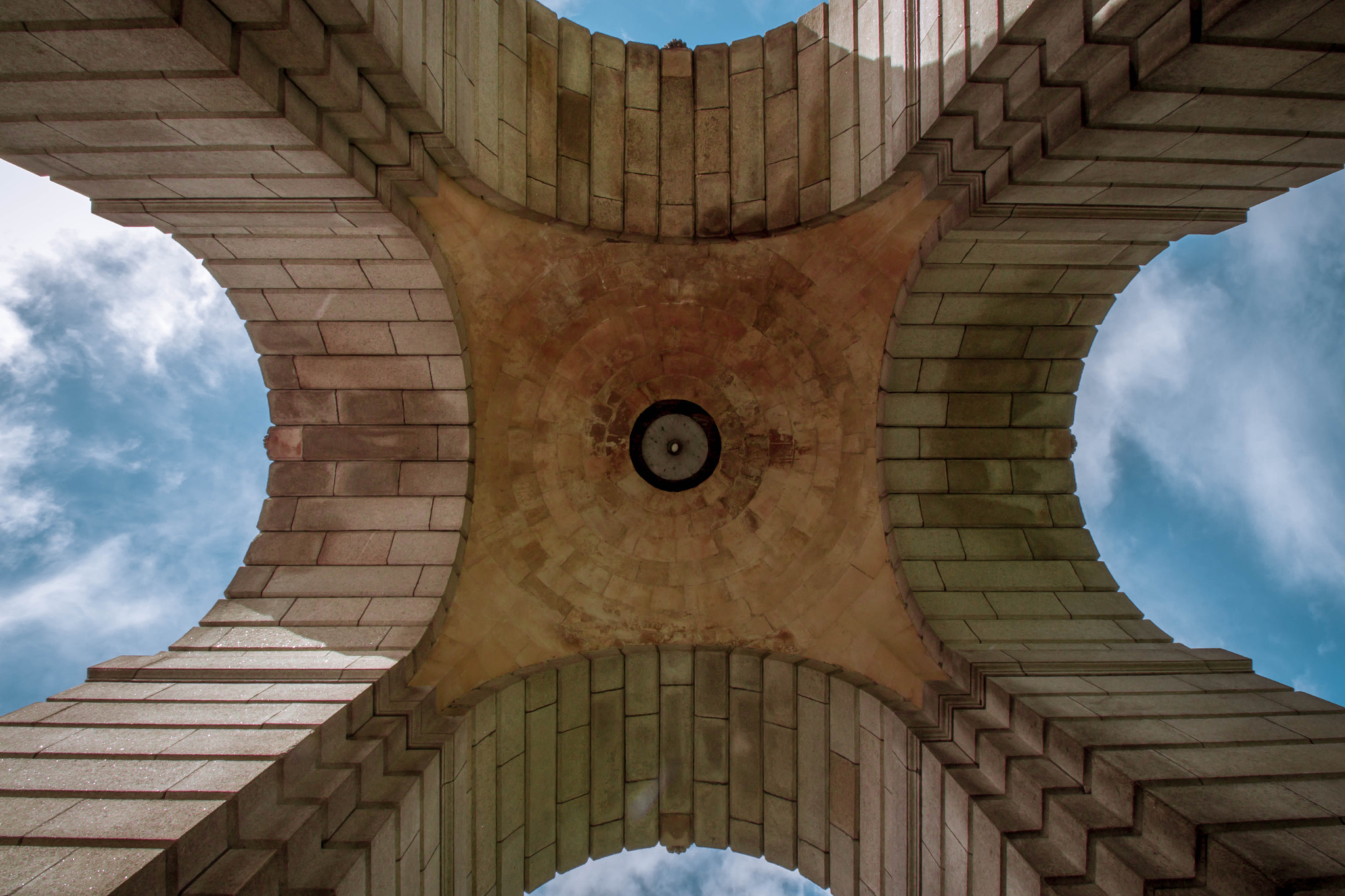 Canon EF-S 10-18mm F4.5–5.6 IS STM sample photo. City.jpg photography