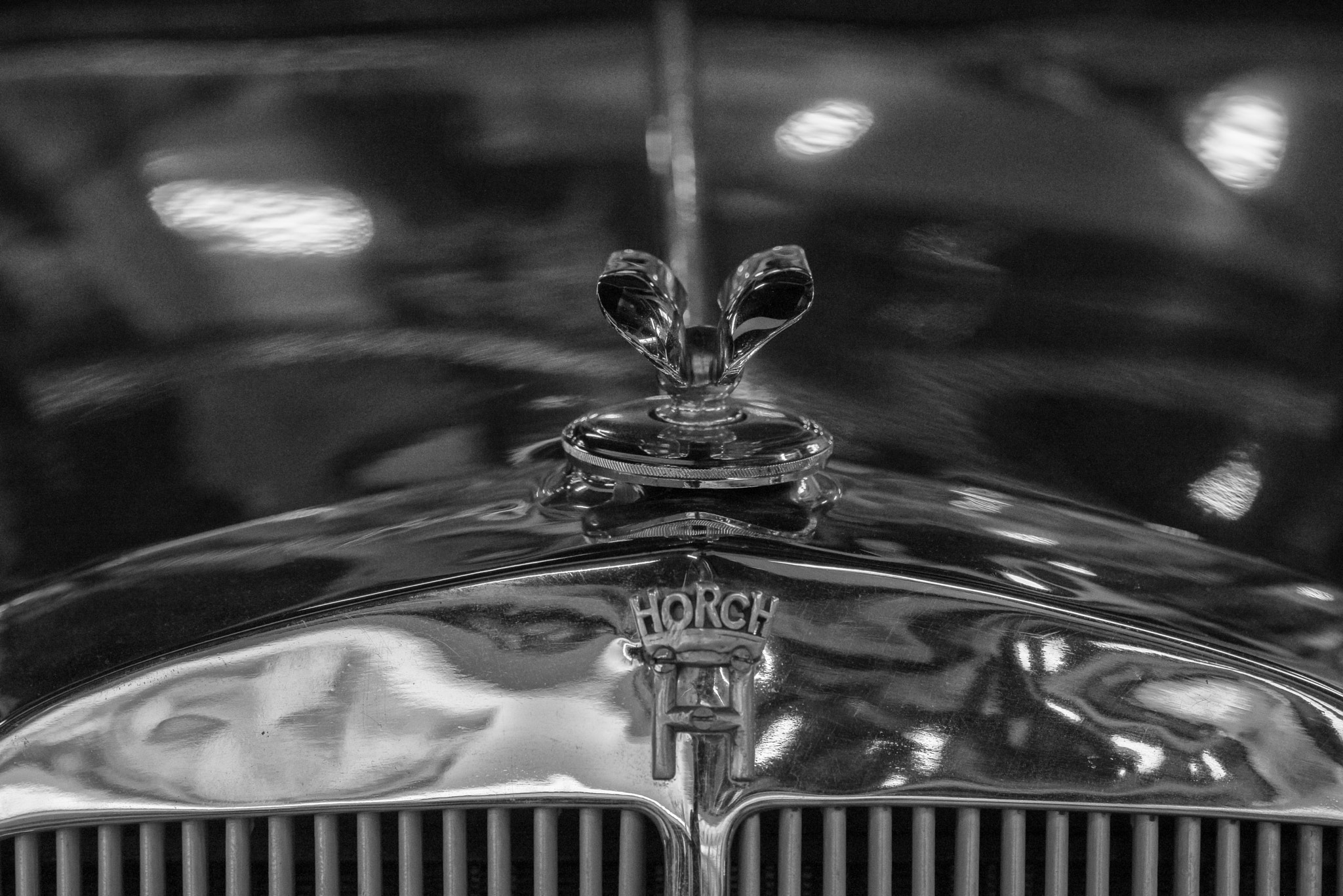 Sony a7R + 105mm F2.8 sample photo. Horch hood ornament photography