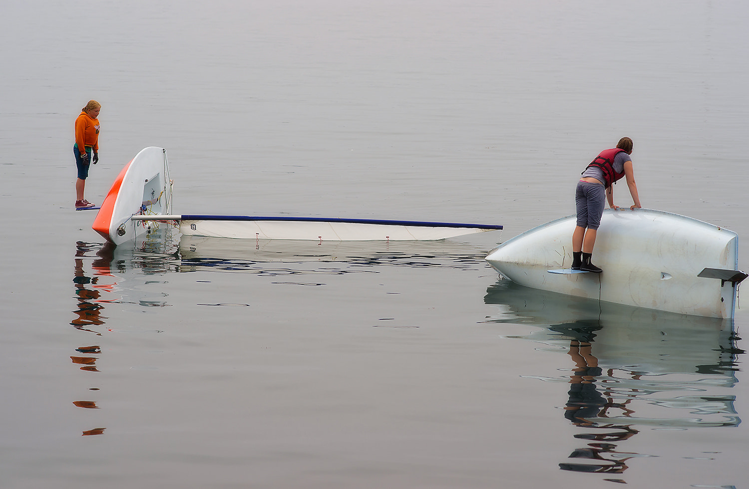 Sony Sonnar T* 135mm F1.8 ZA sample photo. Marine accident. photography