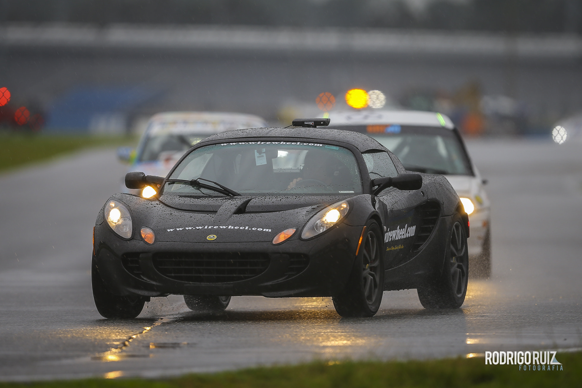 Canon EF 400mm F2.8L IS USM sample photo. 14hs daytona 2016 - chumpcar world series - daytona - abril/2016. copyright © rodrigo... photography