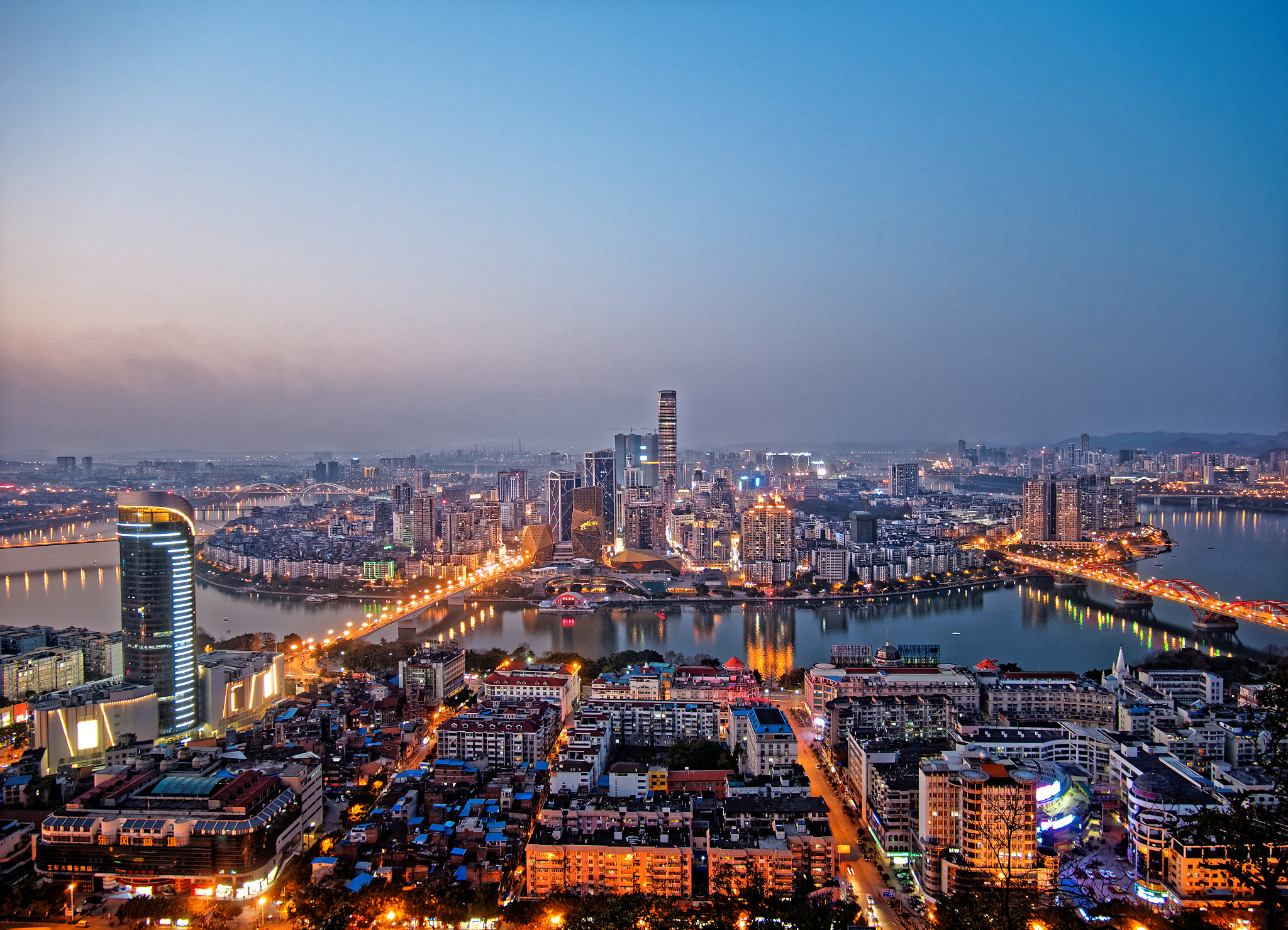 Panasonic DMC-GM1S sample photo. 城 china liuzhou photography