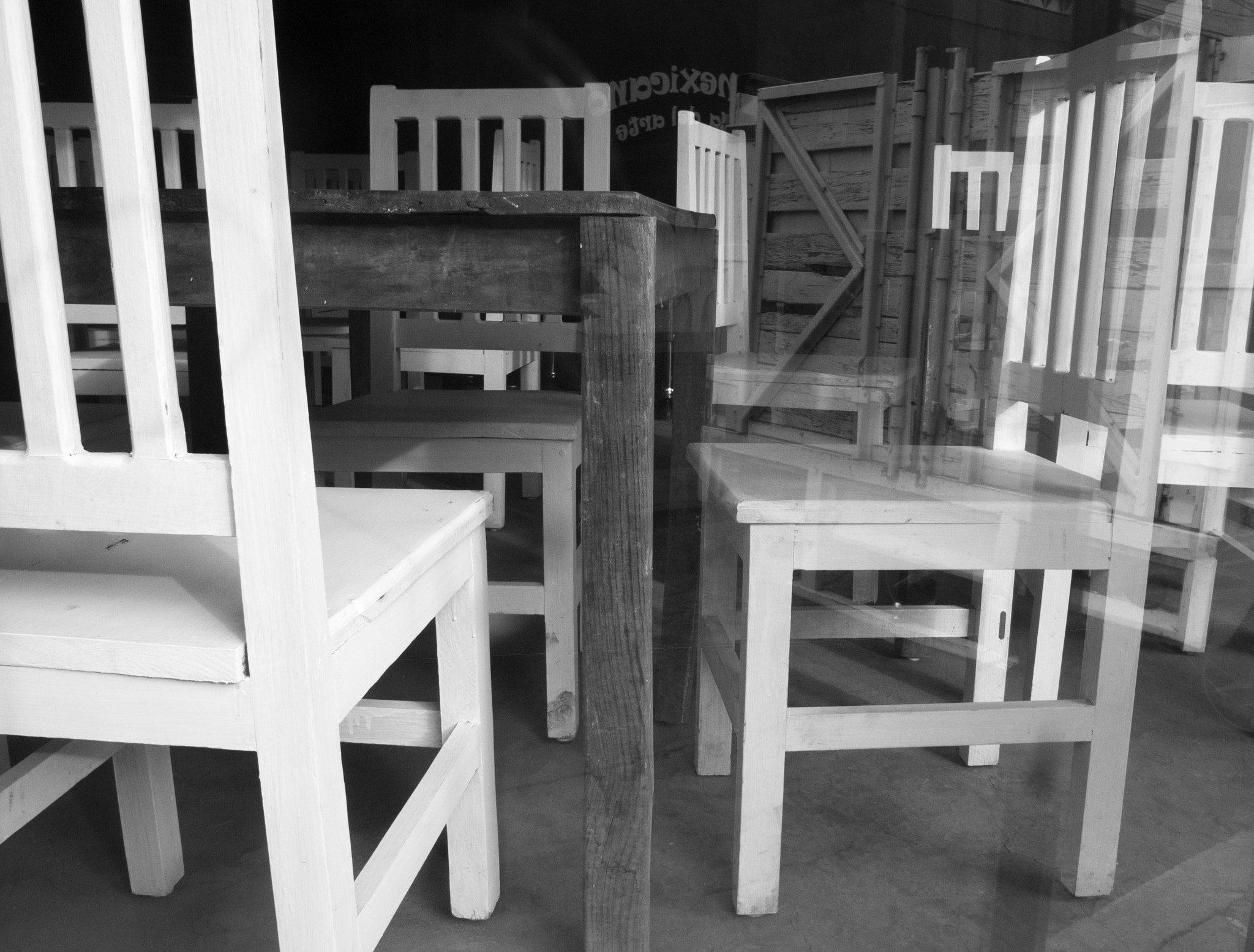 Nikon 1 V1 + Nikon 1 Nikkor 10mm F2.8 sample photo. Empty chairs, ajijic, mexico. photography