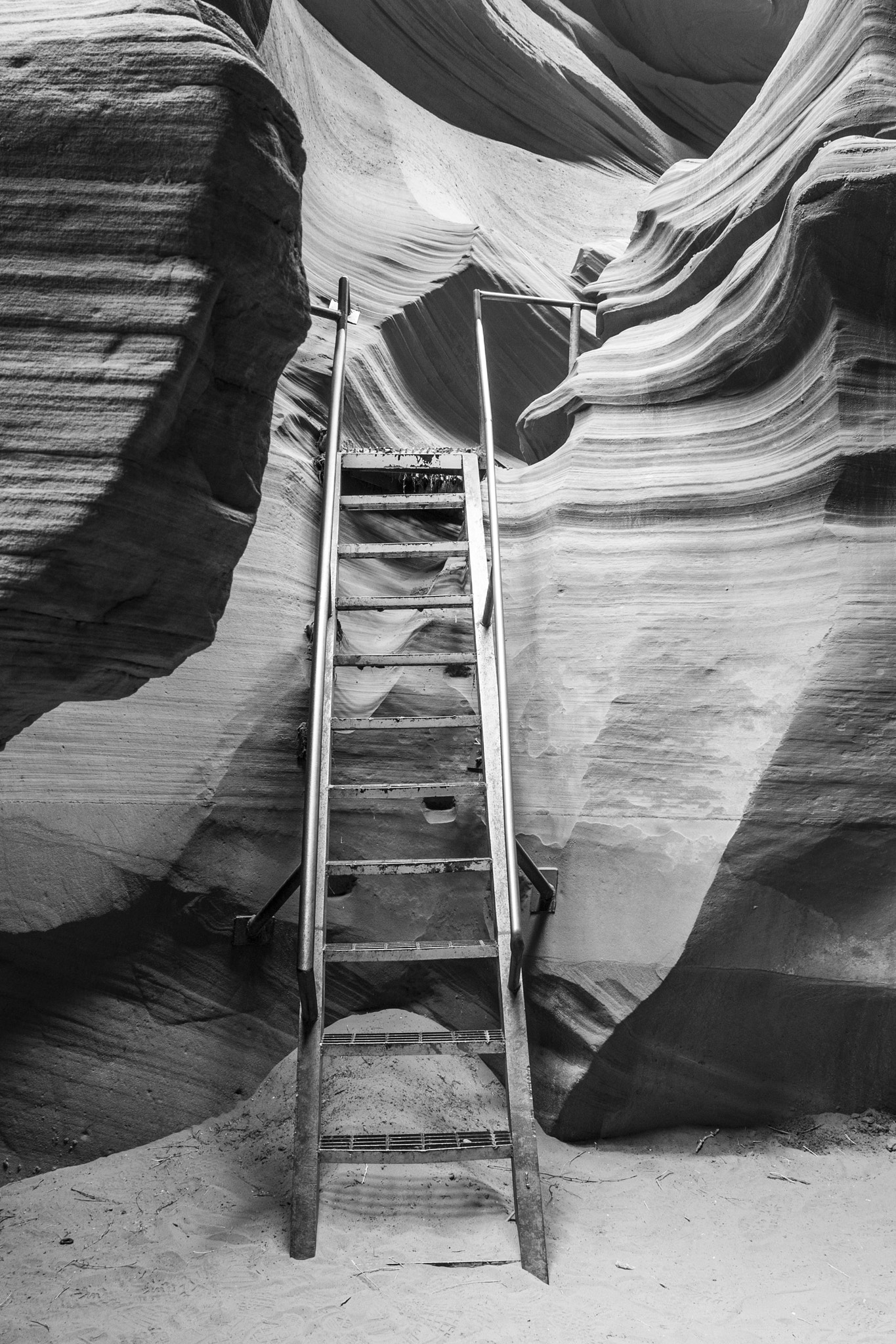 Panasonic Lumix DMC-GH3 sample photo. Steps in antelope canyon photography