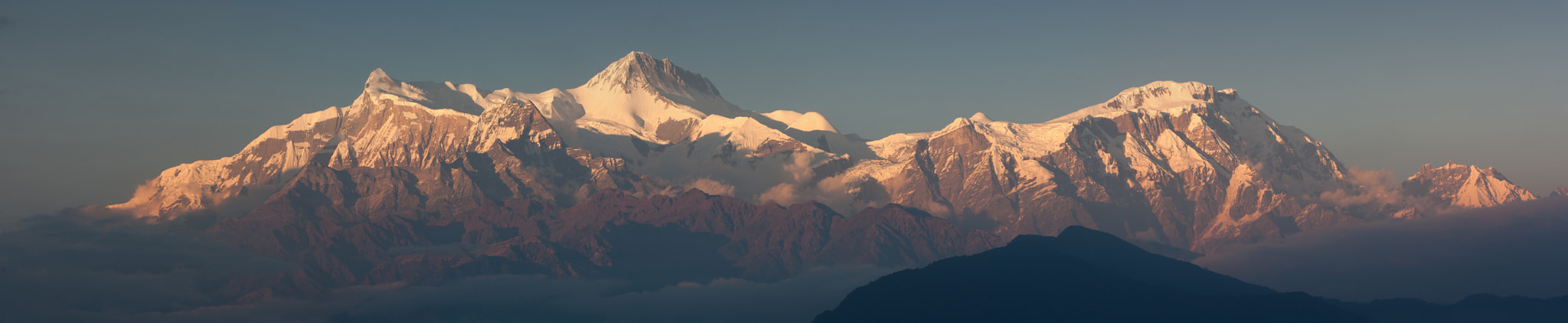 Canon EOS 450D (EOS Rebel XSi / EOS Kiss X2) + Canon EF 70-200mm F4L USM sample photo. Annapurna range from sarangkot photography