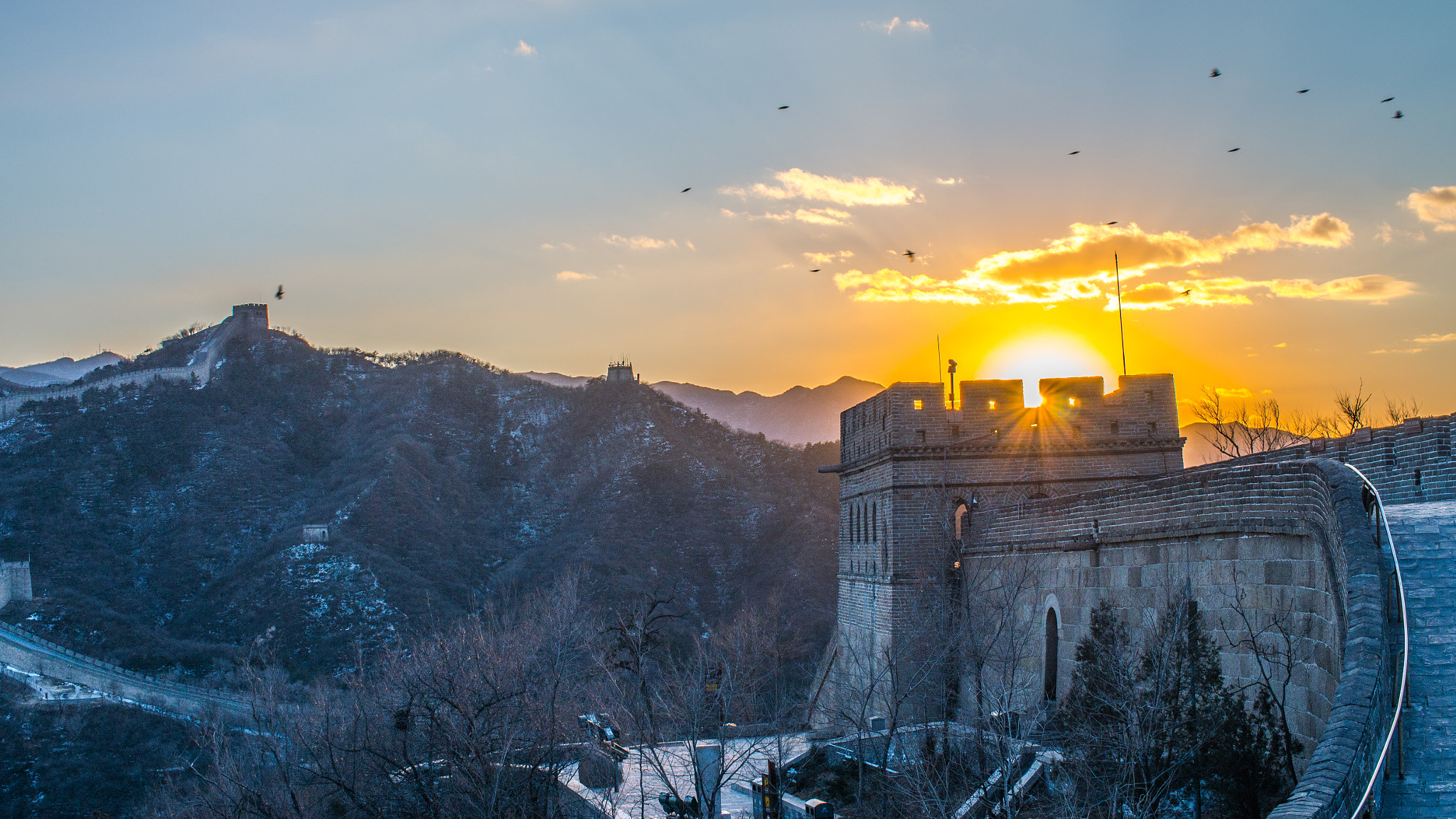 HD Pentax DA 35mm F2.8 Macro Limited sample photo. Magpies on the great wall photography