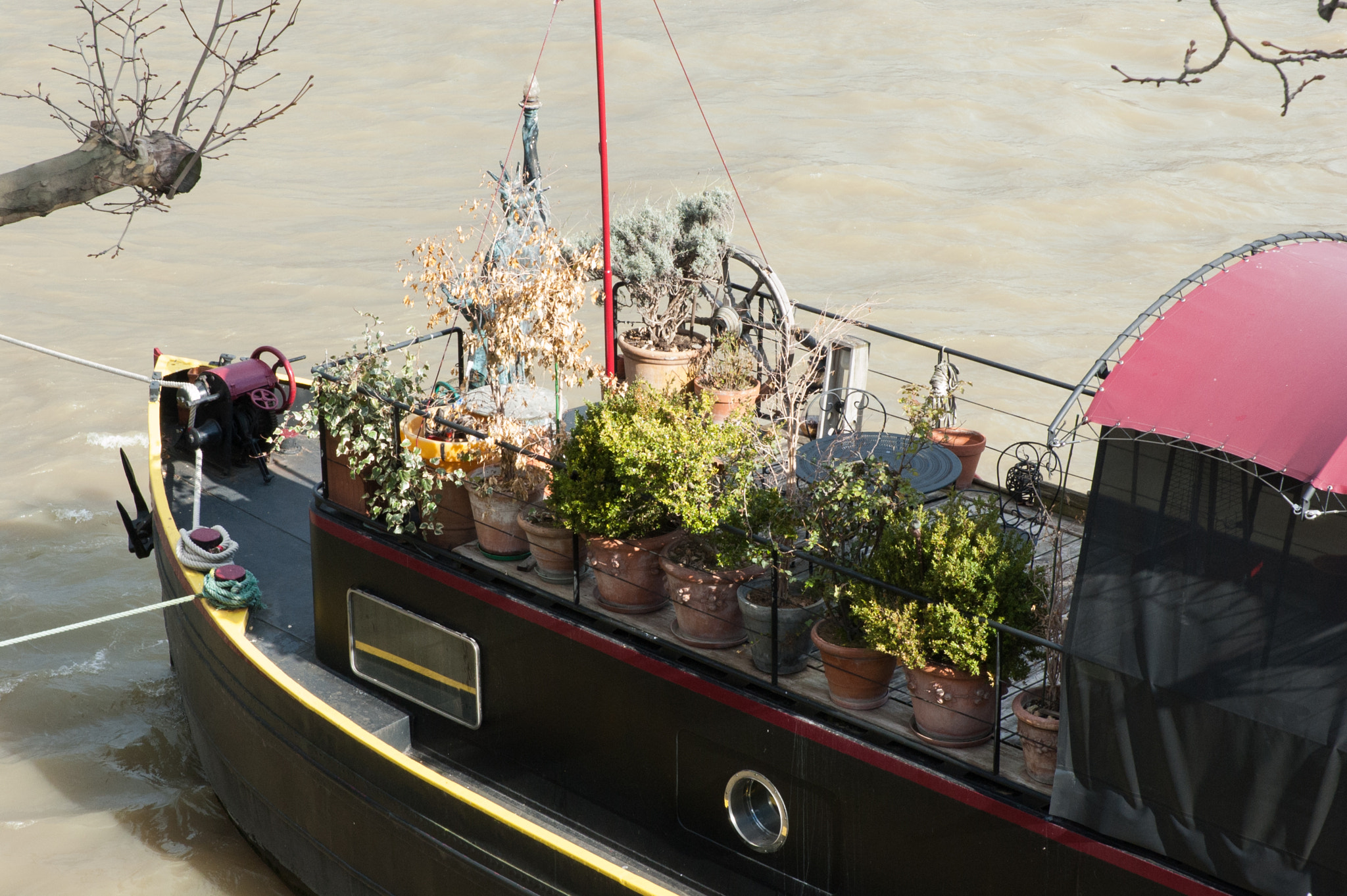 Nikon D50 sample photo. Barge alongside the quay in paris photography