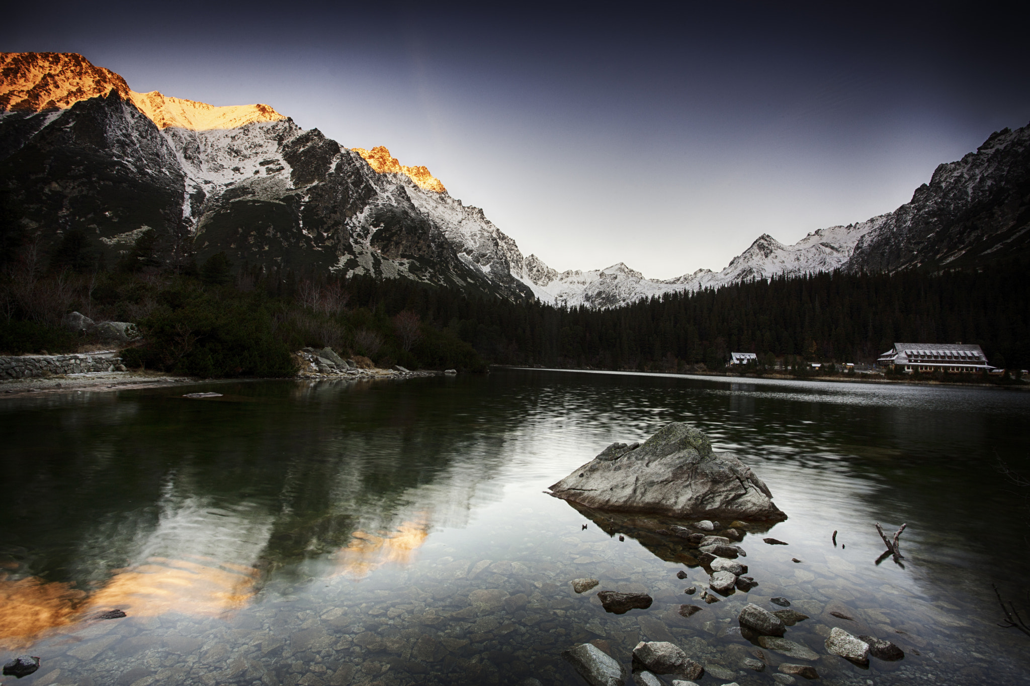 Canon EOS-1Ds Mark III sample photo. Morning sunshine on the mountain tops photography
