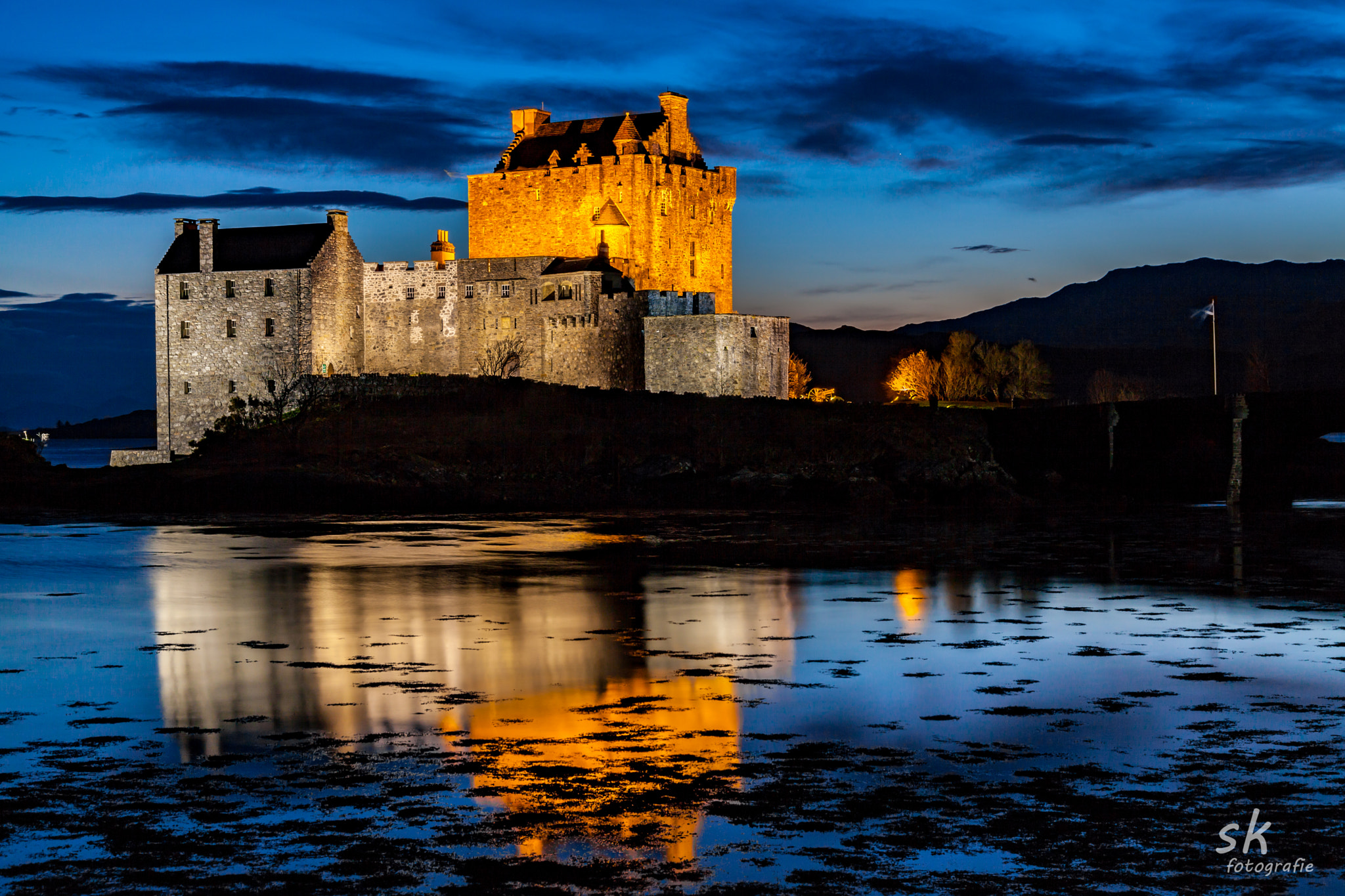 Sigma 24-105mm f/4 DG OS HSM | A sample photo. Eilean donan castle photography
