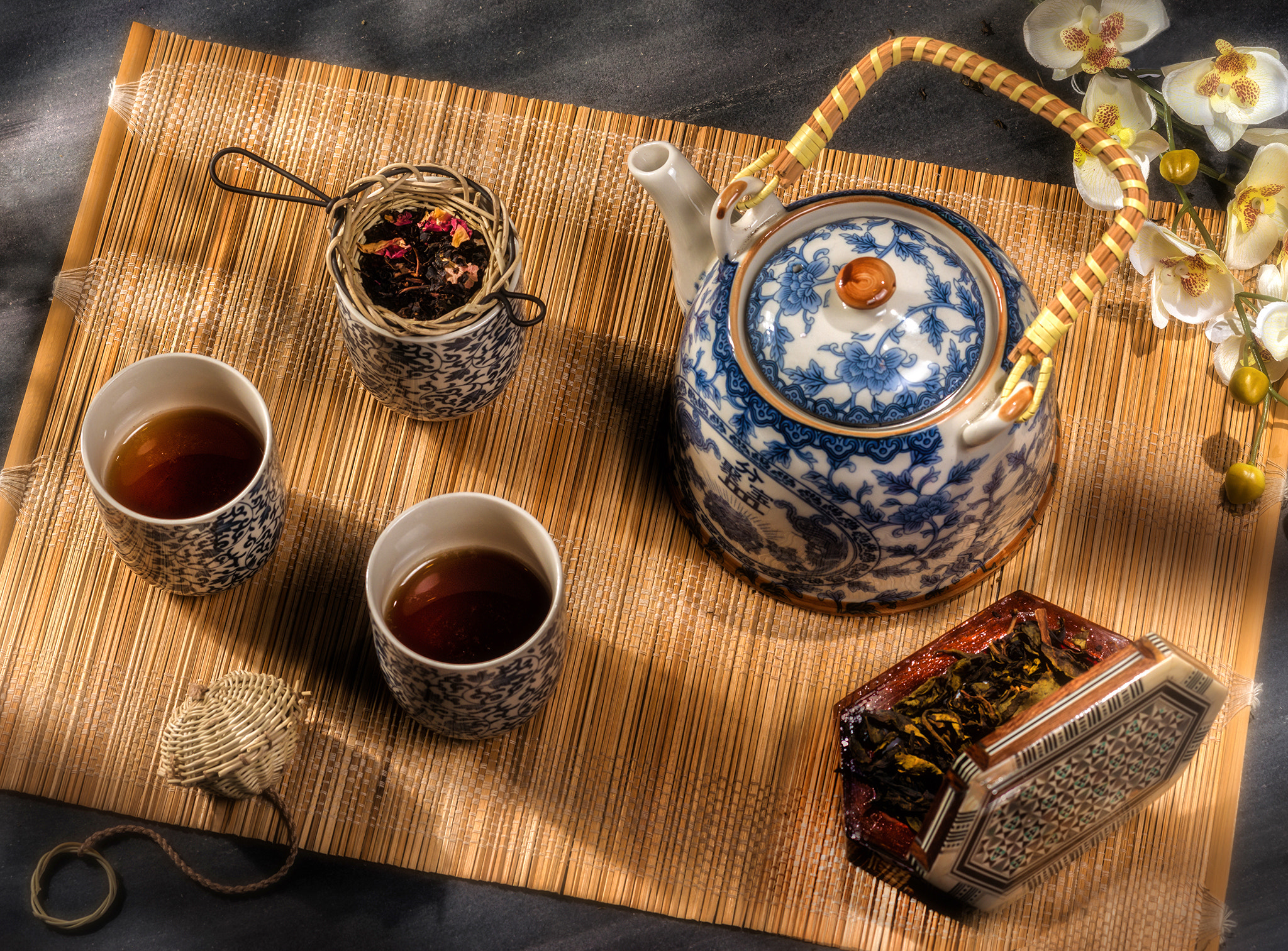 Nikon AF-Nikkor 80-200mm F2.8D ED sample photo. Un té oriental photography