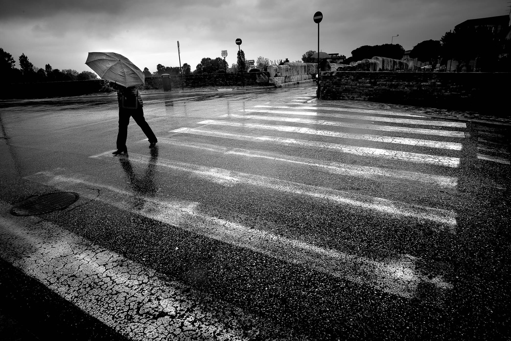 Elmarit-M 1:2.8/21 ASPH. sample photo. White stripes photography