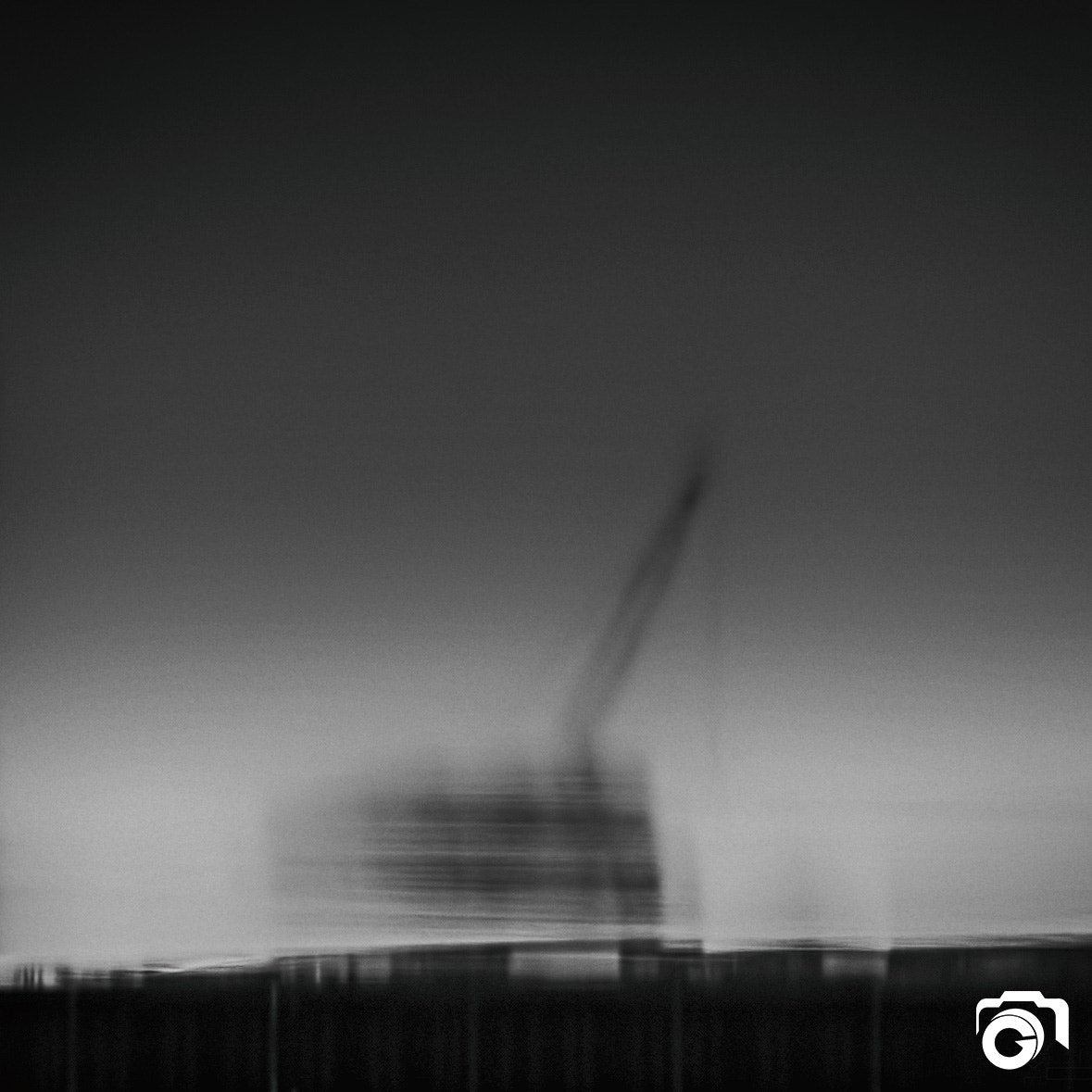 Nikon AF-S Nikkor 16-35mm F4G ED VR sample photo. Riverside crane i photography