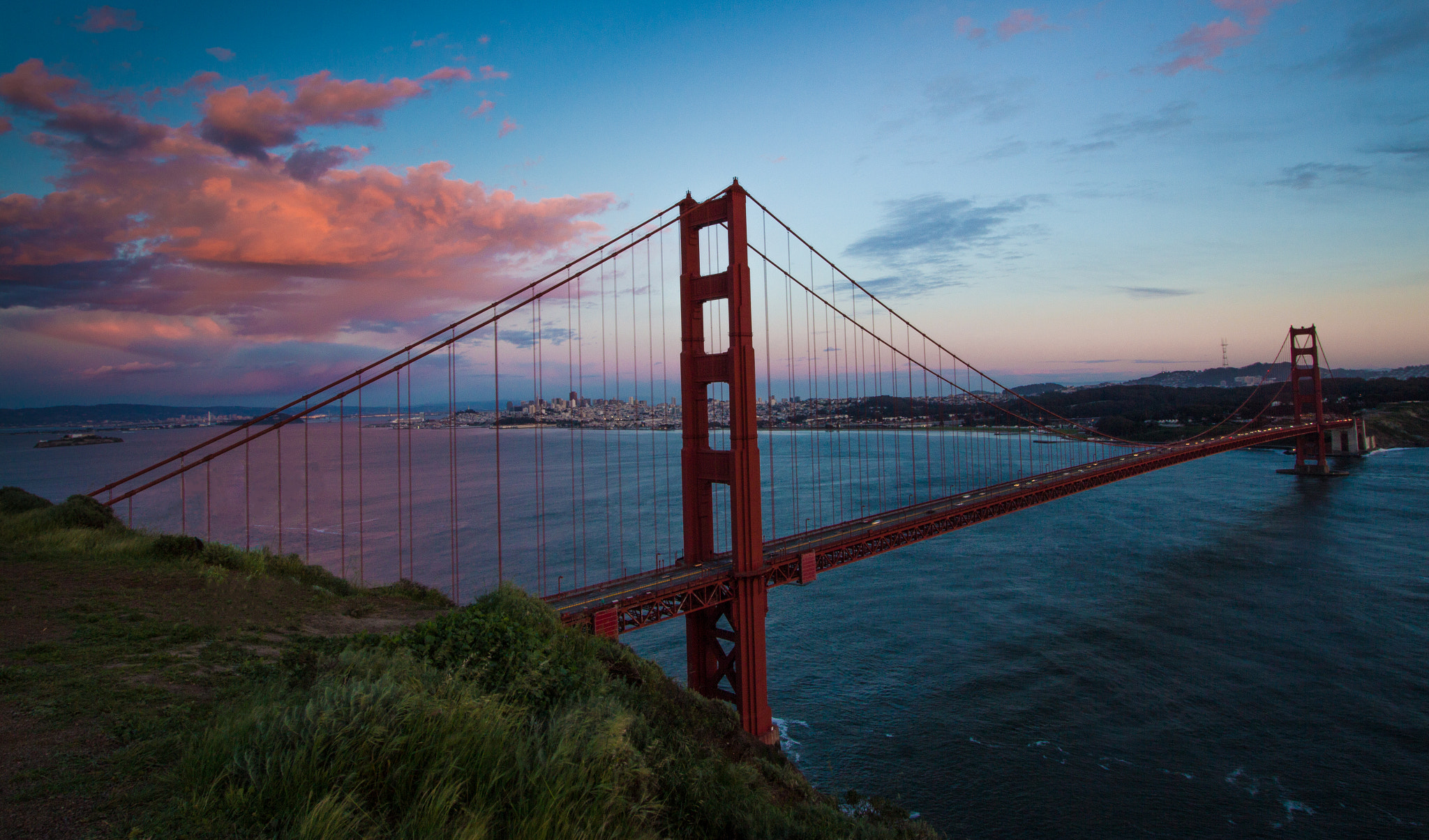Canon EOS 650D (EOS Rebel T4i / EOS Kiss X6i) sample photo. Sun setting on golden gate bridge photography