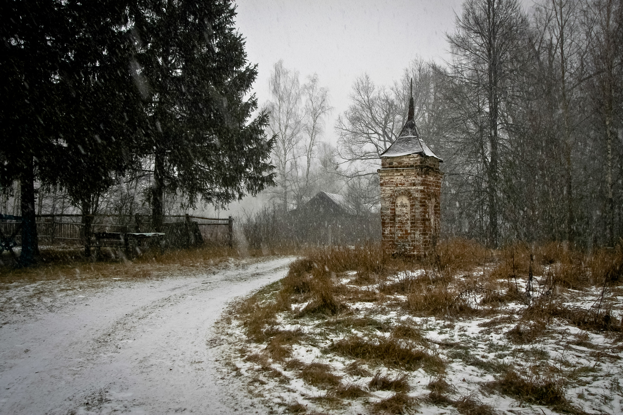 Canon EOS 40D + Sigma 20mm EX f/1.8 sample photo. Unmanned lands photography