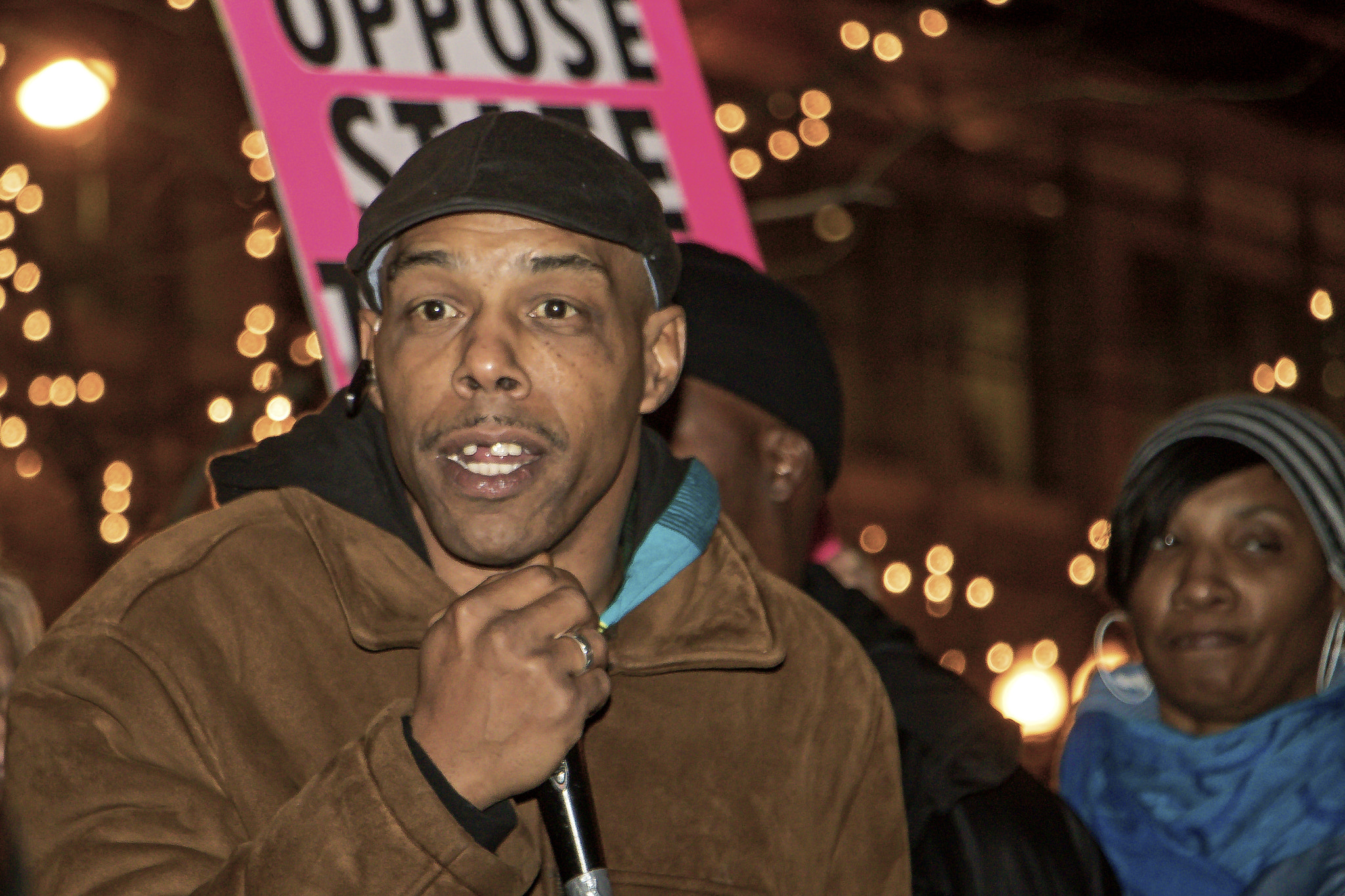 Canon EF-S 18-135mm F3.5-5.6 IS STM sample photo. Chicagoans rallied for an end to police violence photography