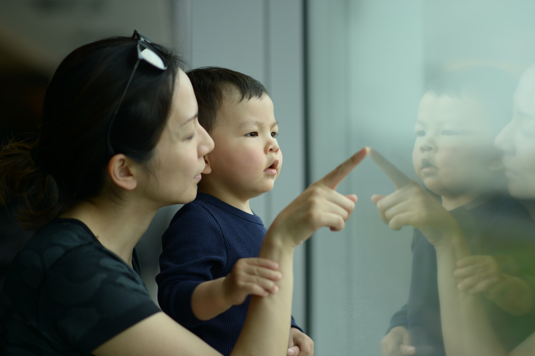 Nikon Df + Nikon AF-S Nikkor 85mm F1.8G sample photo. Wife and son photography