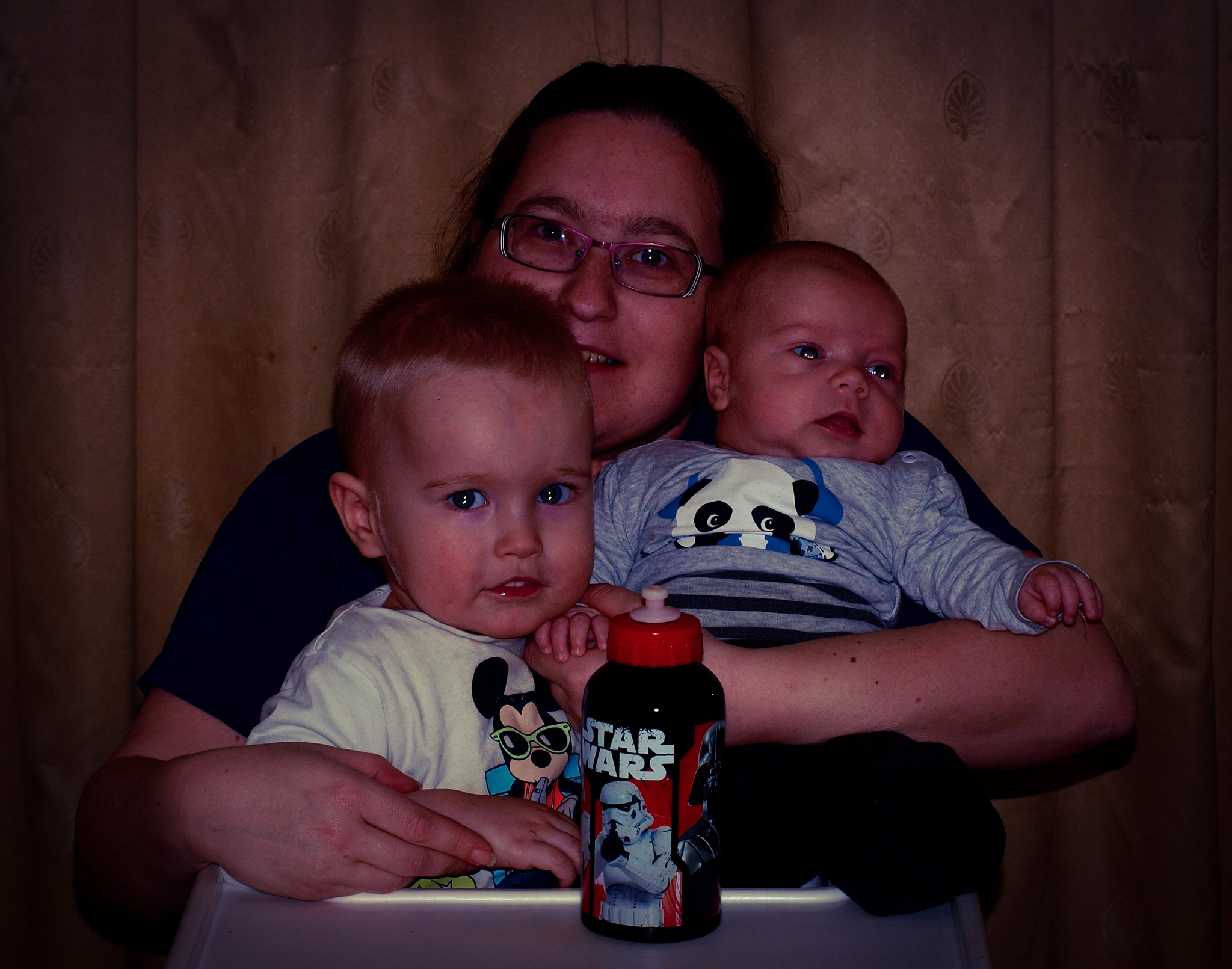 Olympus E-420 (EVOLT E-420) sample photo. My family photography