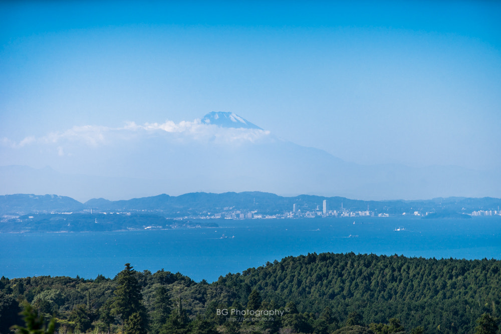 Sony a7 + Canon EF 70-200mm F4L IS USM sample photo. Fujiyama over clouds. photography