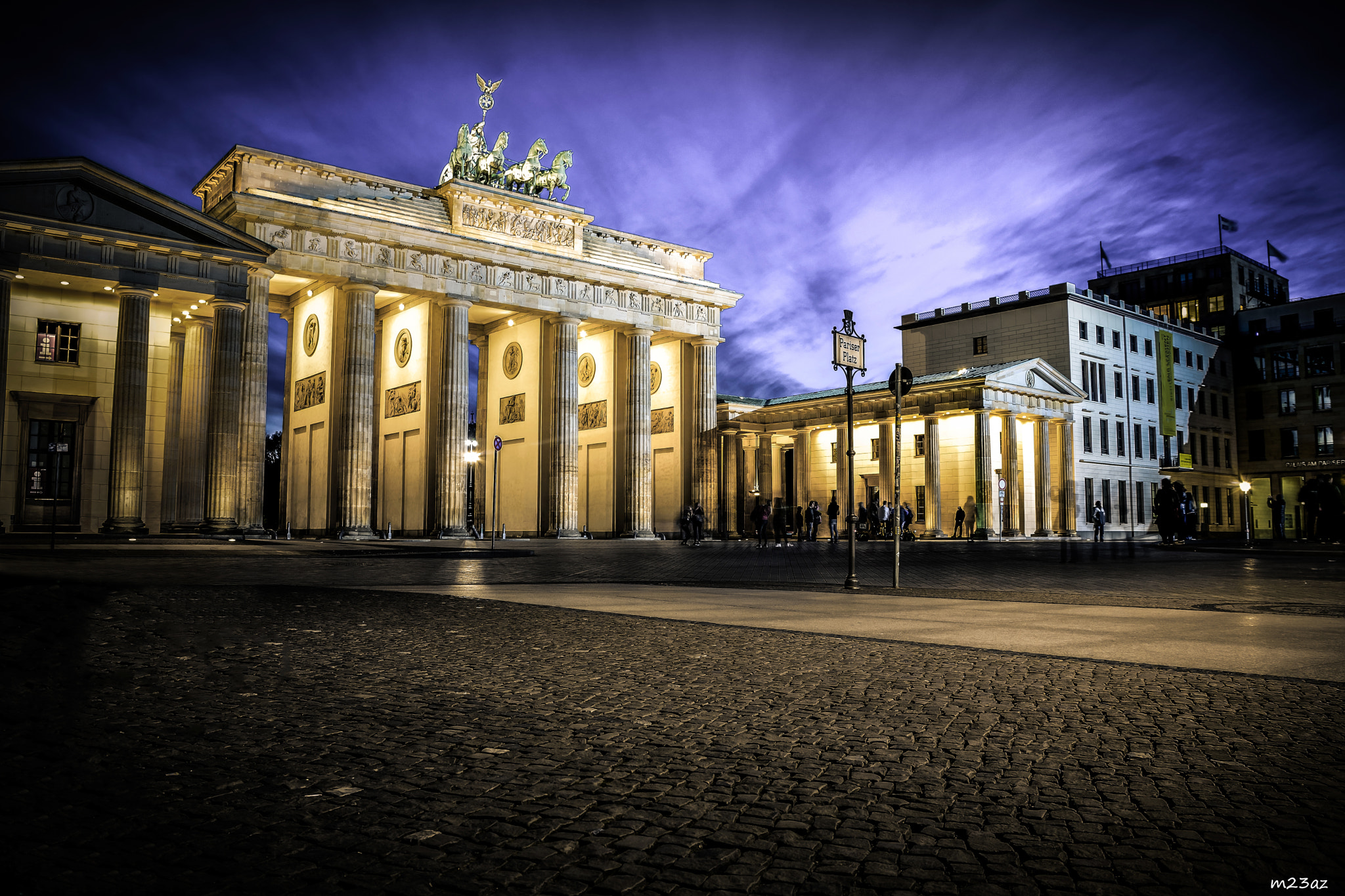 Nikon D3300 + Sigma 17-70mm F2.8-4 DC Macro OS HSM | C sample photo. Brandenburger tor photography