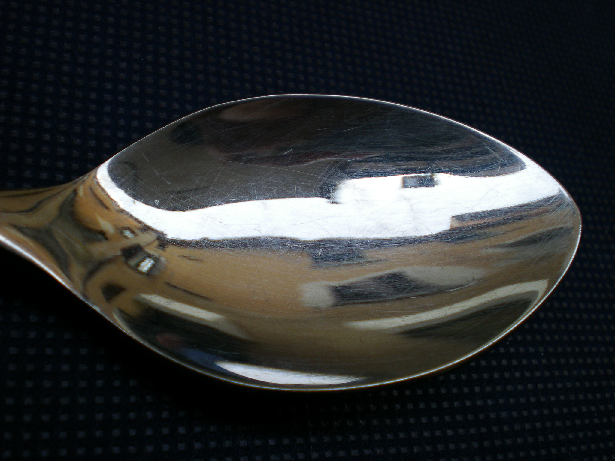 Nikon COOLPIX S200 sample photo. Spoon reflex photography