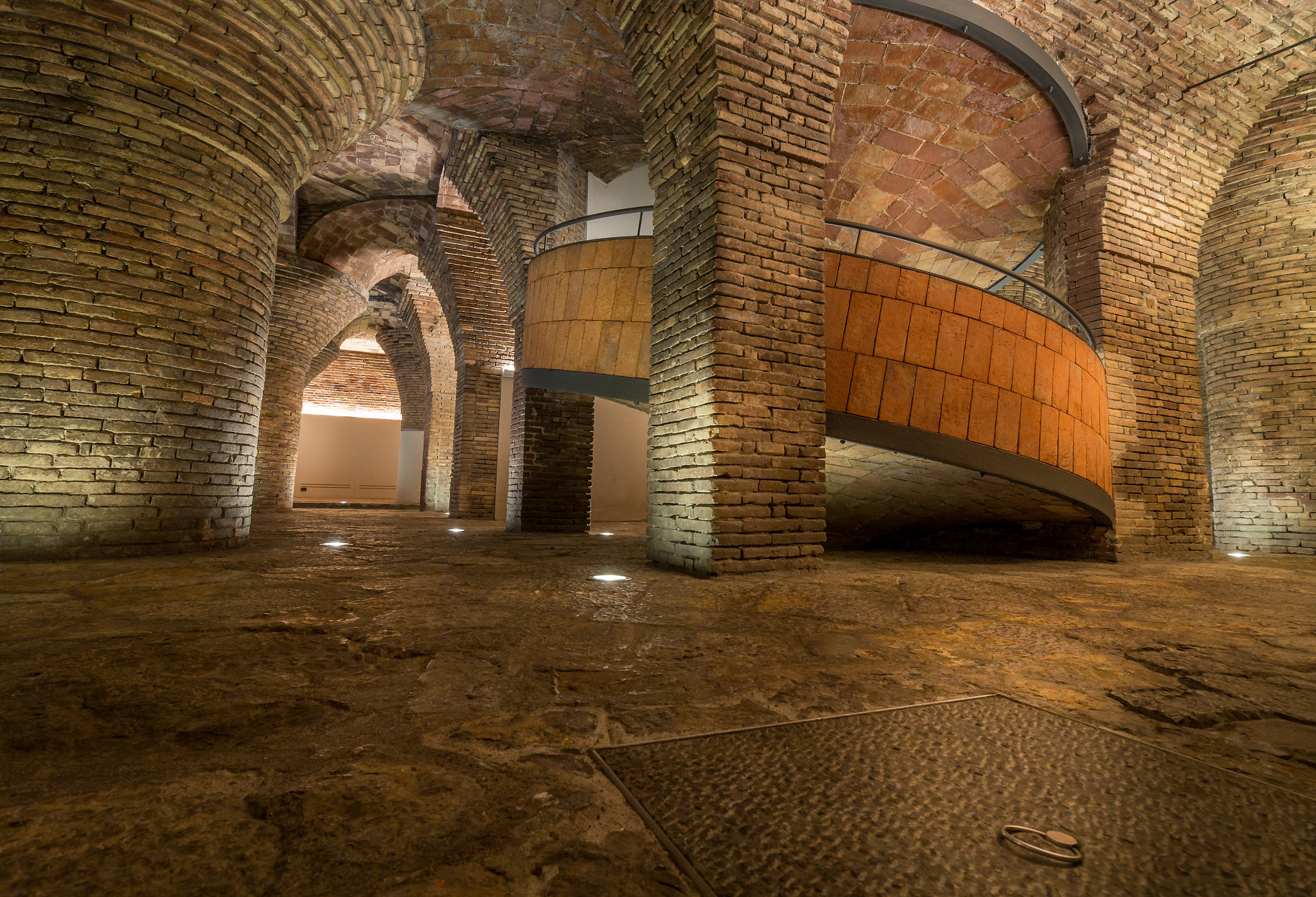 Canon EF-S 10-18mm F4.5–5.6 IS STM sample photo. Palau guell, barcelona. photography
