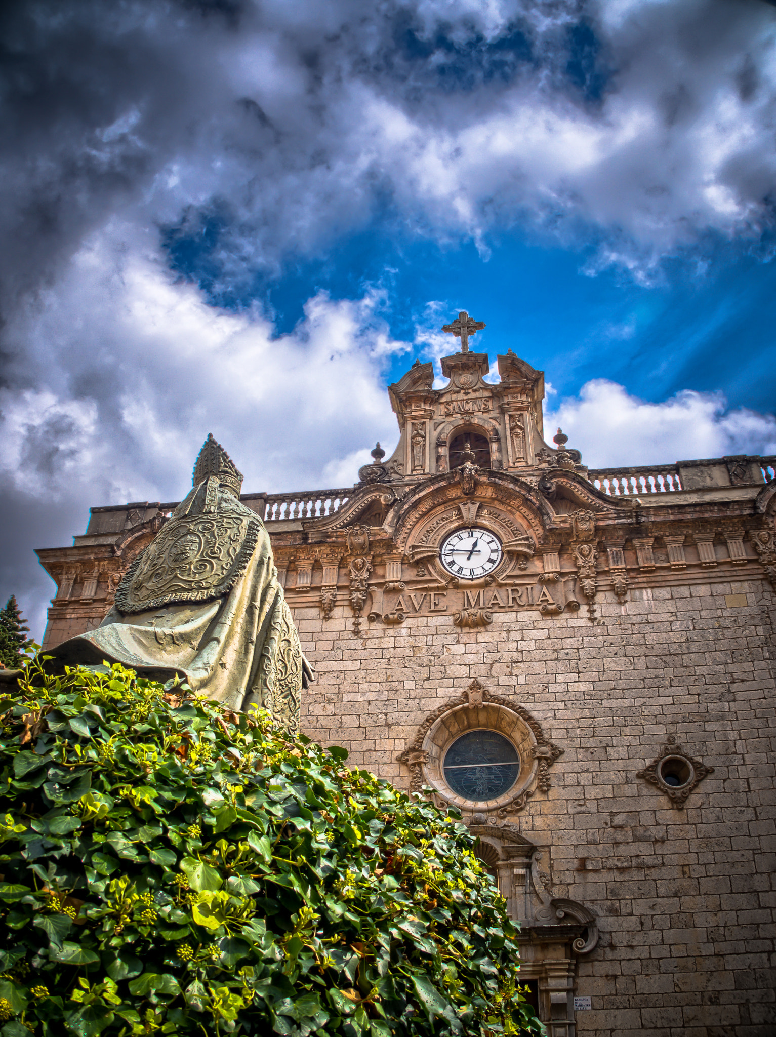 Olympus PEN E-PL6 sample photo. Ave maria photography