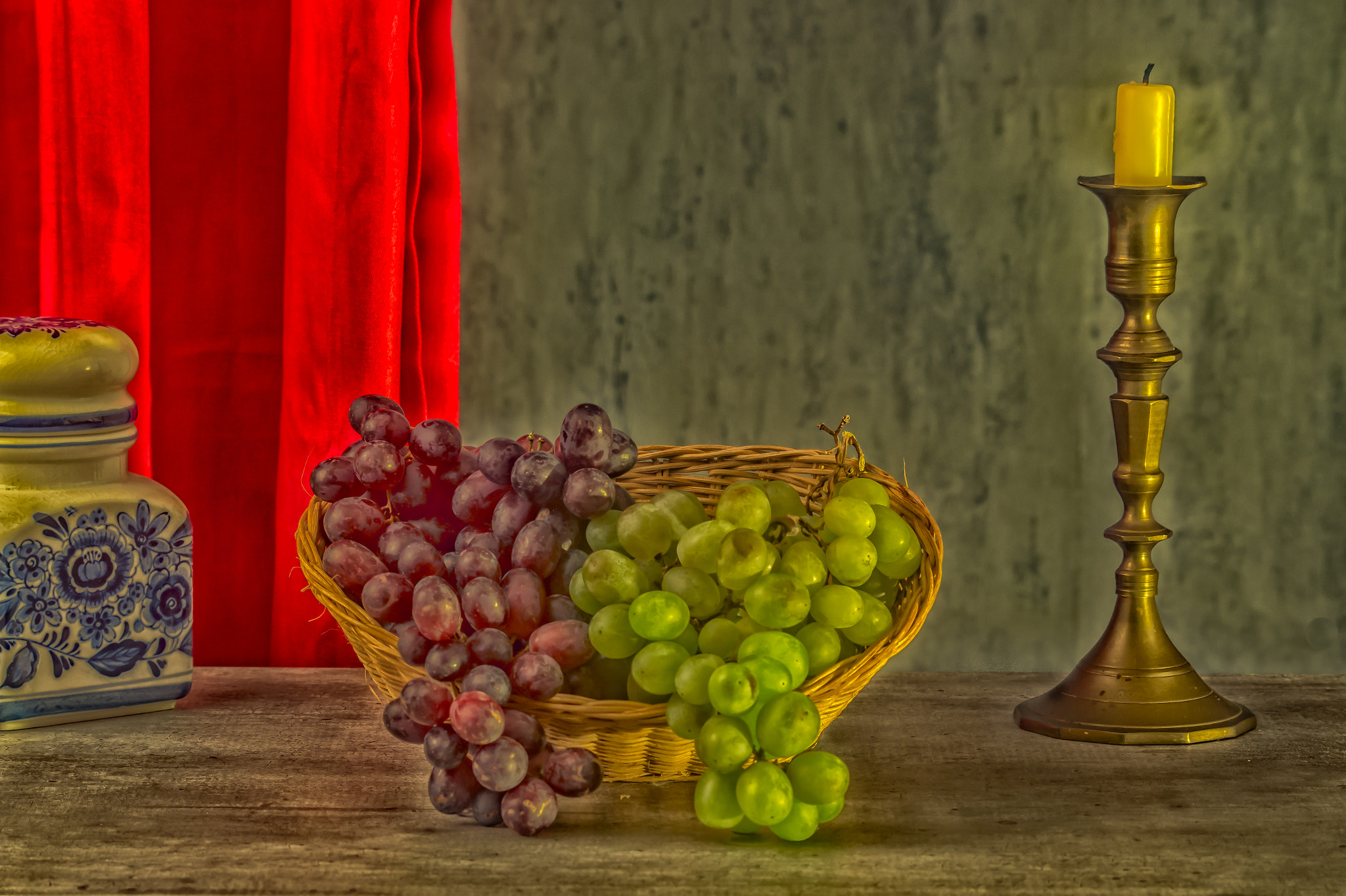 Sigma 70-300mm F4-5.6 DL Macro sample photo. Grapes photography