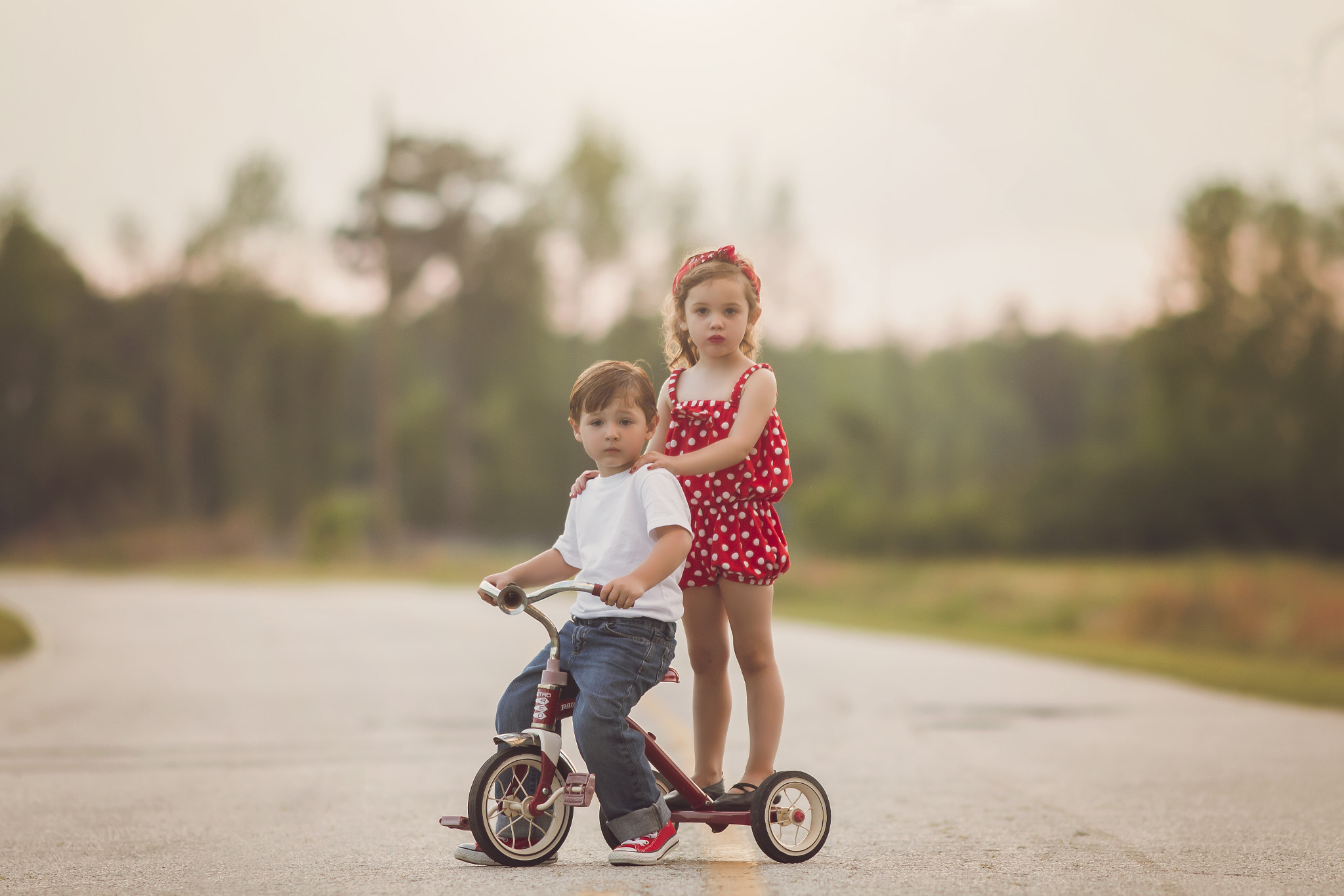 Canon EOS 70D + Canon EF 200mm F2.8L II USM sample photo. Dangerous photography