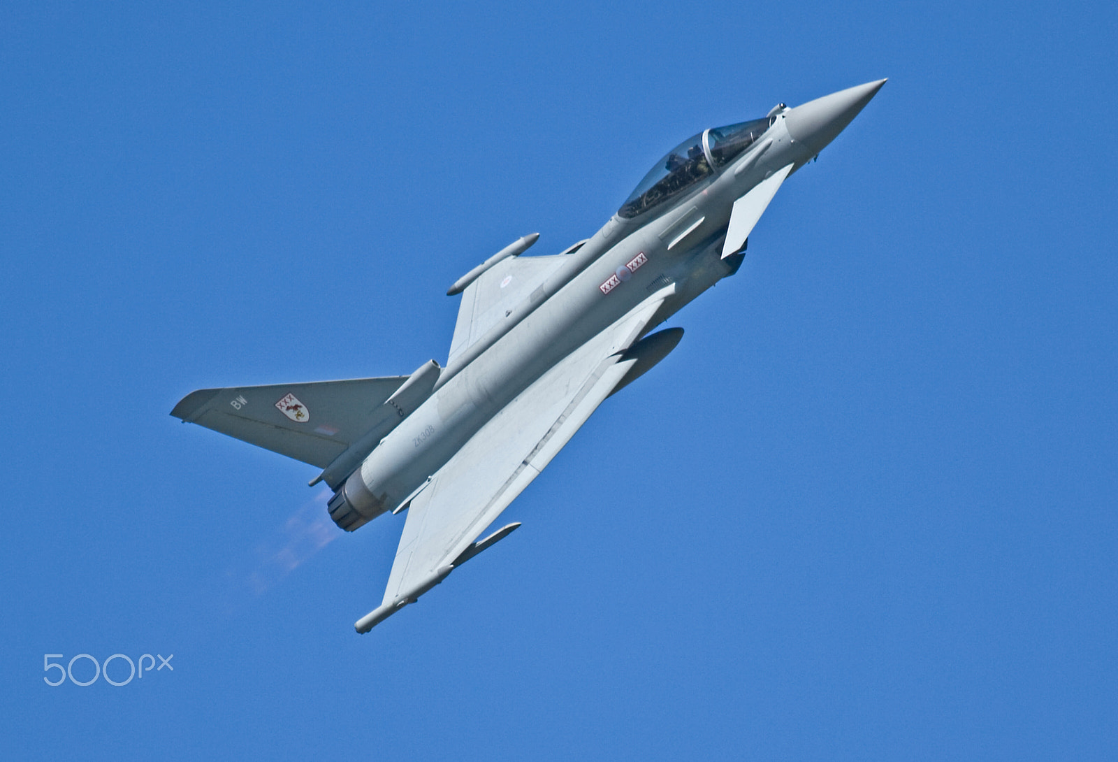Canon EOS 30D + Canon EF 100-400mm F4.5-5.6L IS USM sample photo. The 2016 raf typhoon display. photography