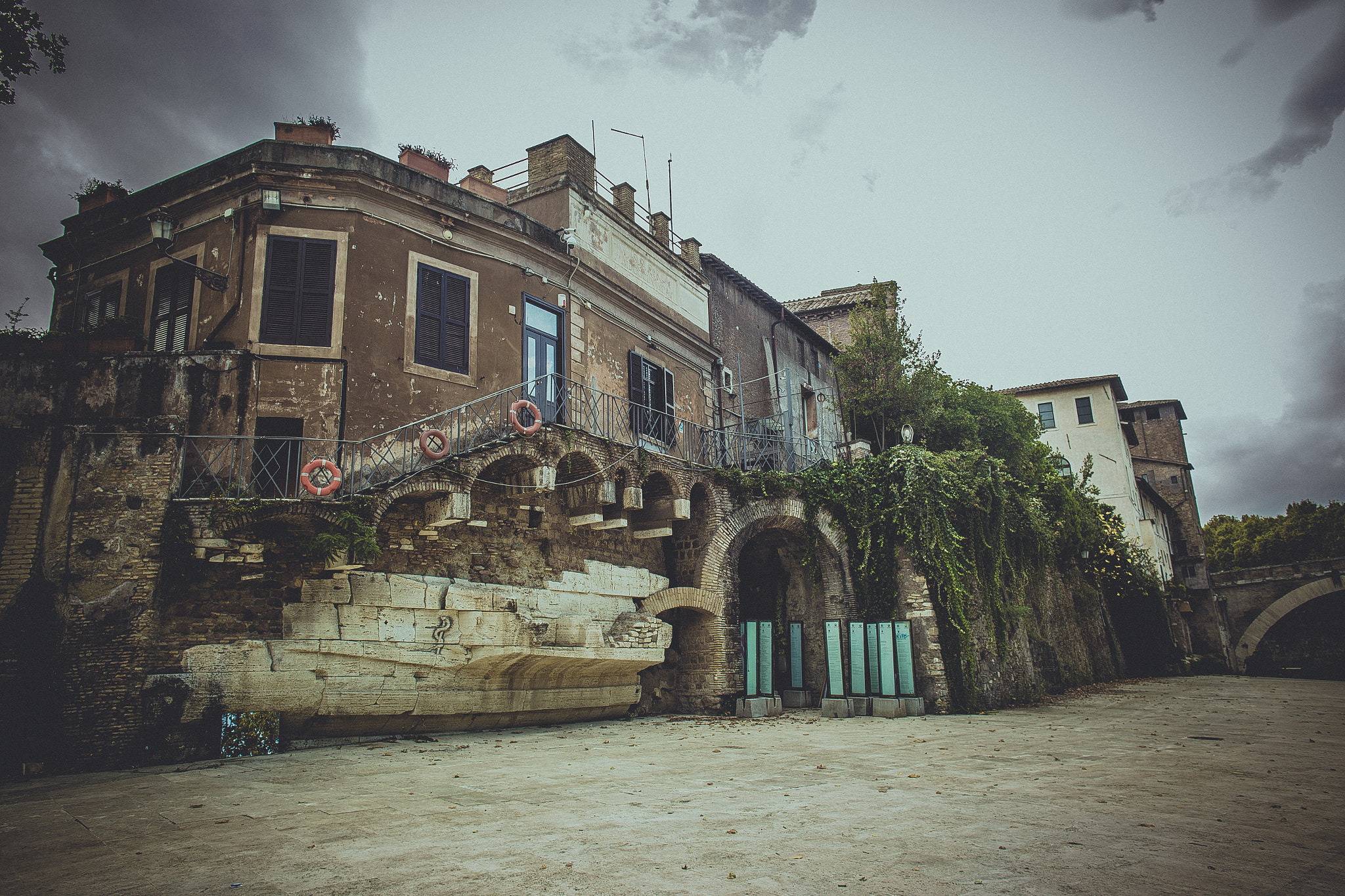 Canon EOS 6D + Canon EF 24mm F2.8 sample photo. Drained island of rome photography