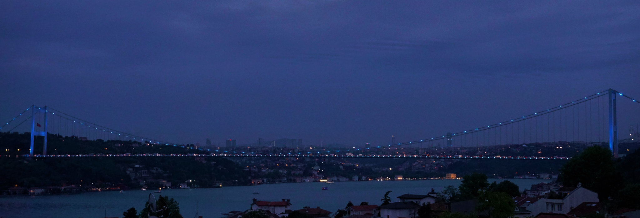 Sony a6300 + Sony E 18-50mm F4-5.6 sample photo. Bridge by night photography