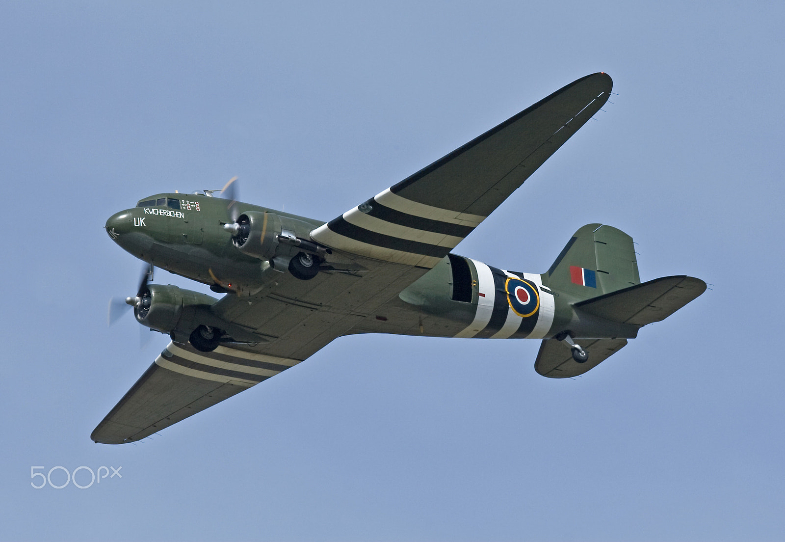 Canon EF 100-400mm F4.5-5.6L IS USM sample photo. Douglas dakota, za947, raf bbmf photography