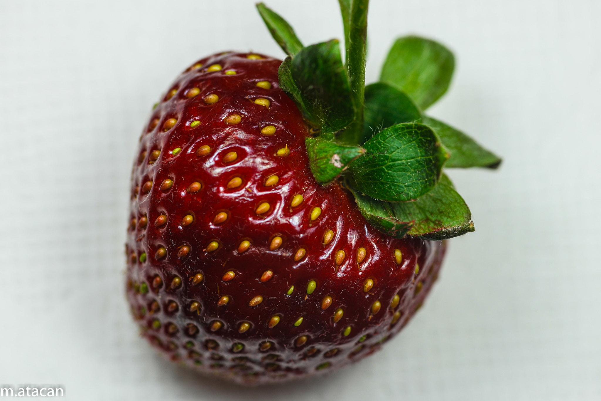 NX 60mm F2.8 Macro sample photo. Stawberry photography