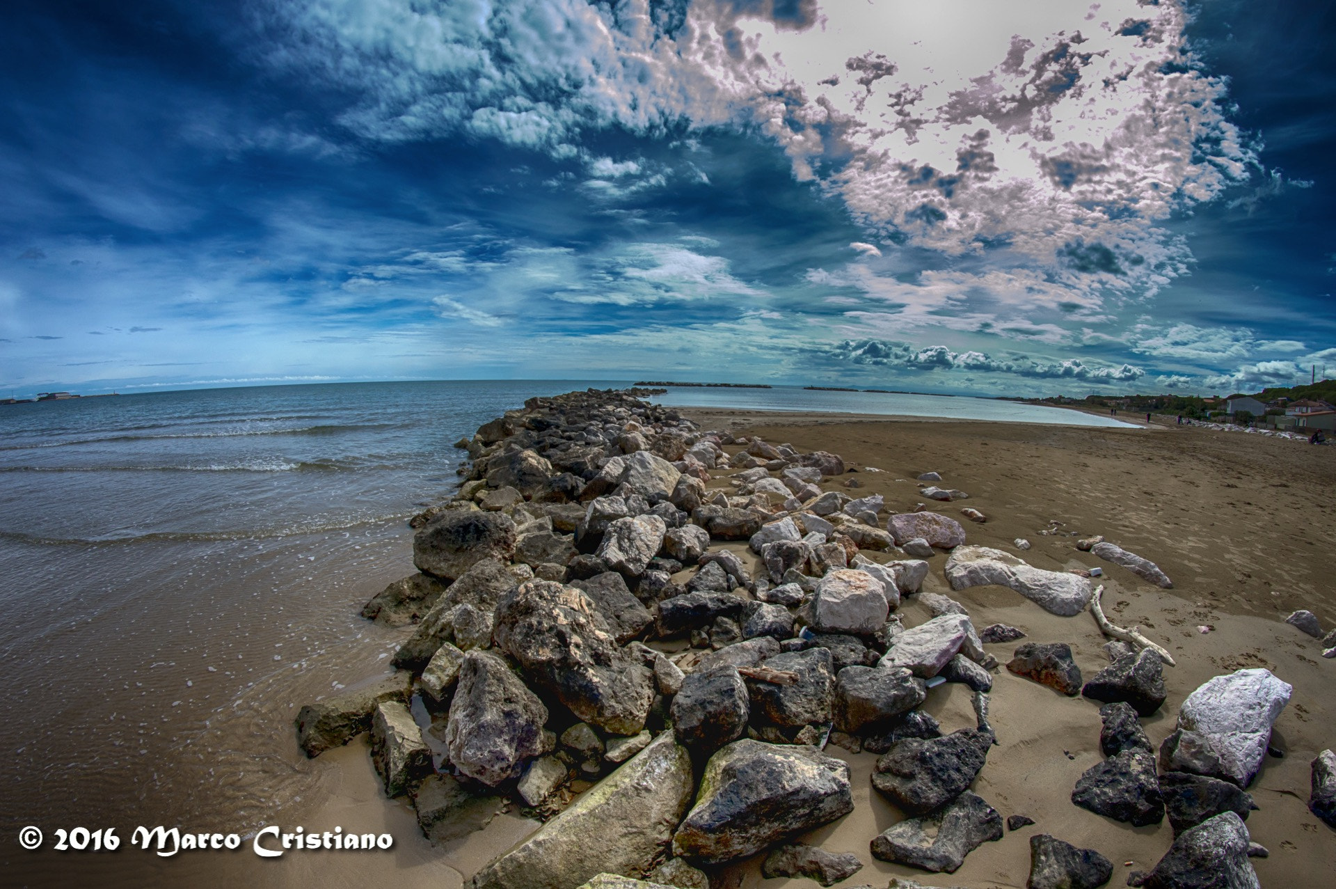 Nikon D3200 + Samyang 8mm F3.5 Aspherical IF MC Fisheye sample photo. Mare a primavera photography