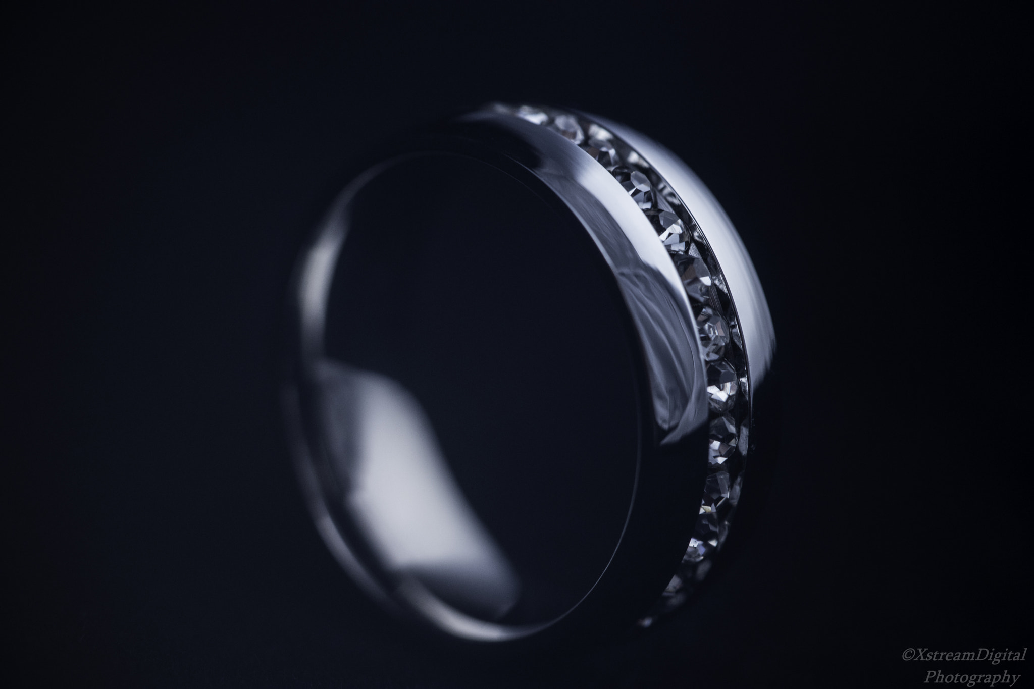 Samsung NX1 + Samsung NX 60mm F2.8 Macro ED OIS SSA sample photo. Ring of love photography