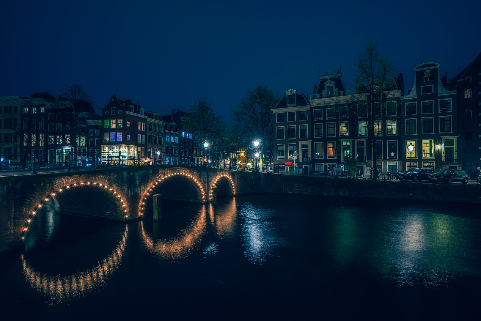 AF Nikkor 18mm f/2.8D sample photo. Amsterdam bridge lights photography