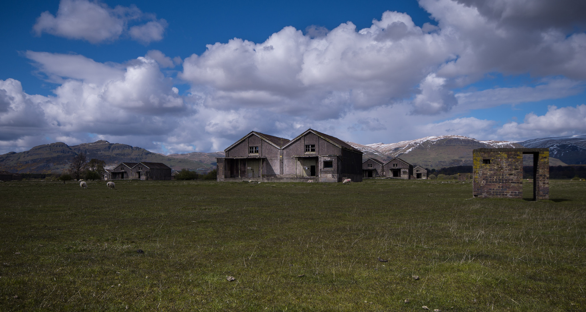 Sigma AF 10-20mm F4-5.6 EX DC sample photo. Abandoned royal naval armament bandeath photography