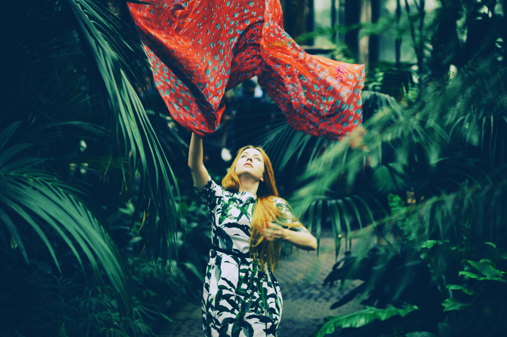 Canon EF 100mm F2.8 Macro USM sample photo. The russian girl out in the green jungle photography