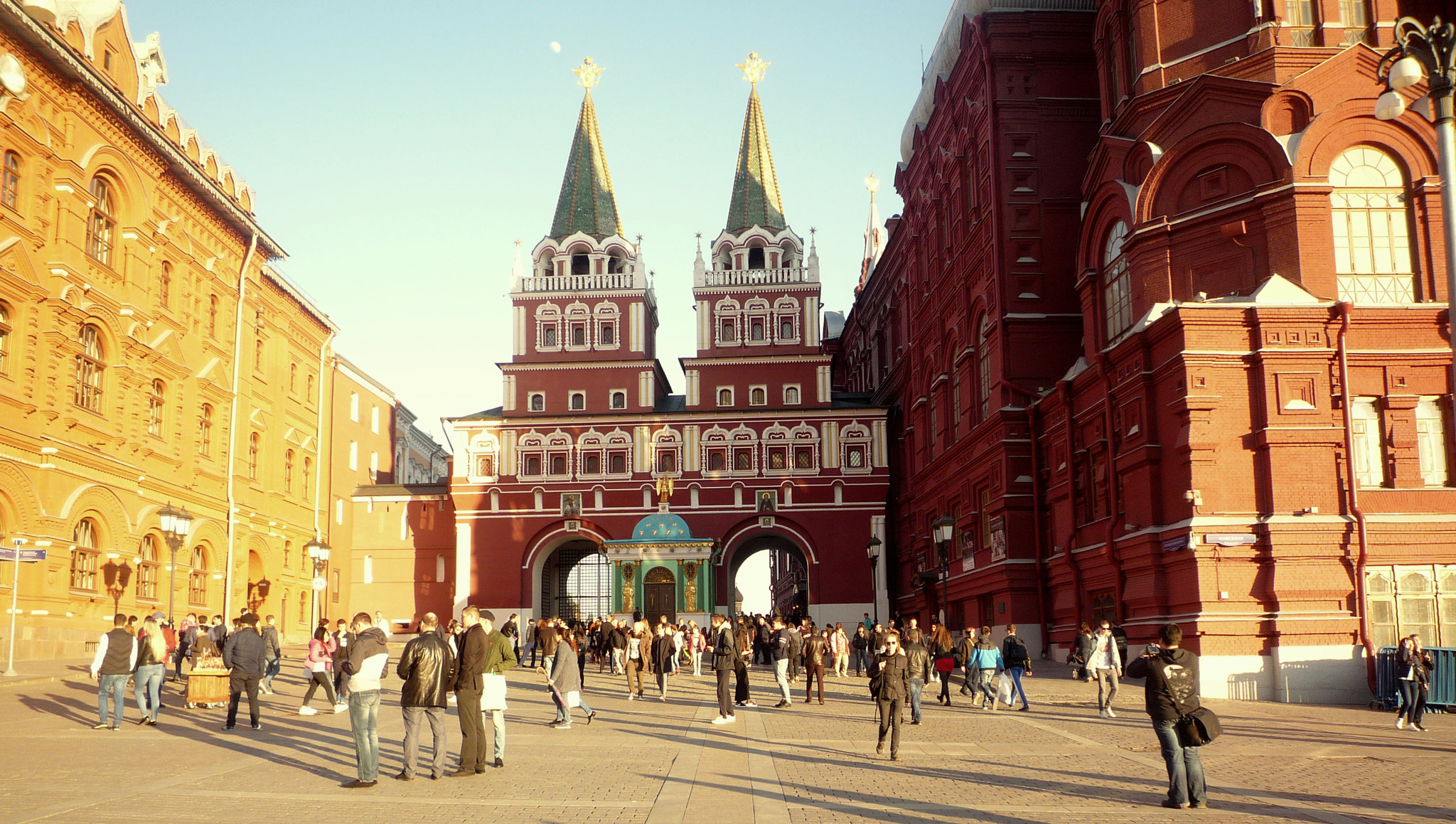 Panasonic DMC-FX500 sample photo. Moscow. red square. sunny day photography